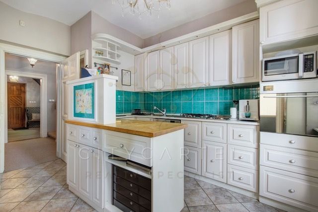 A fájl már létezik a célhelyen: import/kepek/vizjeles_4581601.jpg
For sale Villa, castle, mansion Budapest, XII. kerület  400 m<sup>2</sup> 4500000 EUR