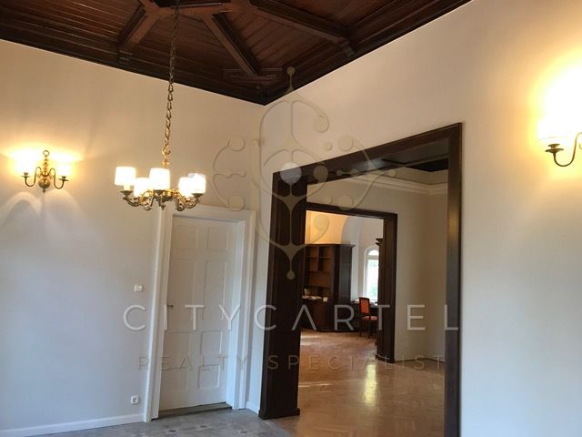 A fájl már létezik a célhelyen: import/kepek/vizjeles_4581613.jpg
For sale Villa, castle, mansion Budapest, XII. kerület  400 m<sup>2</sup> 4500000 EUR