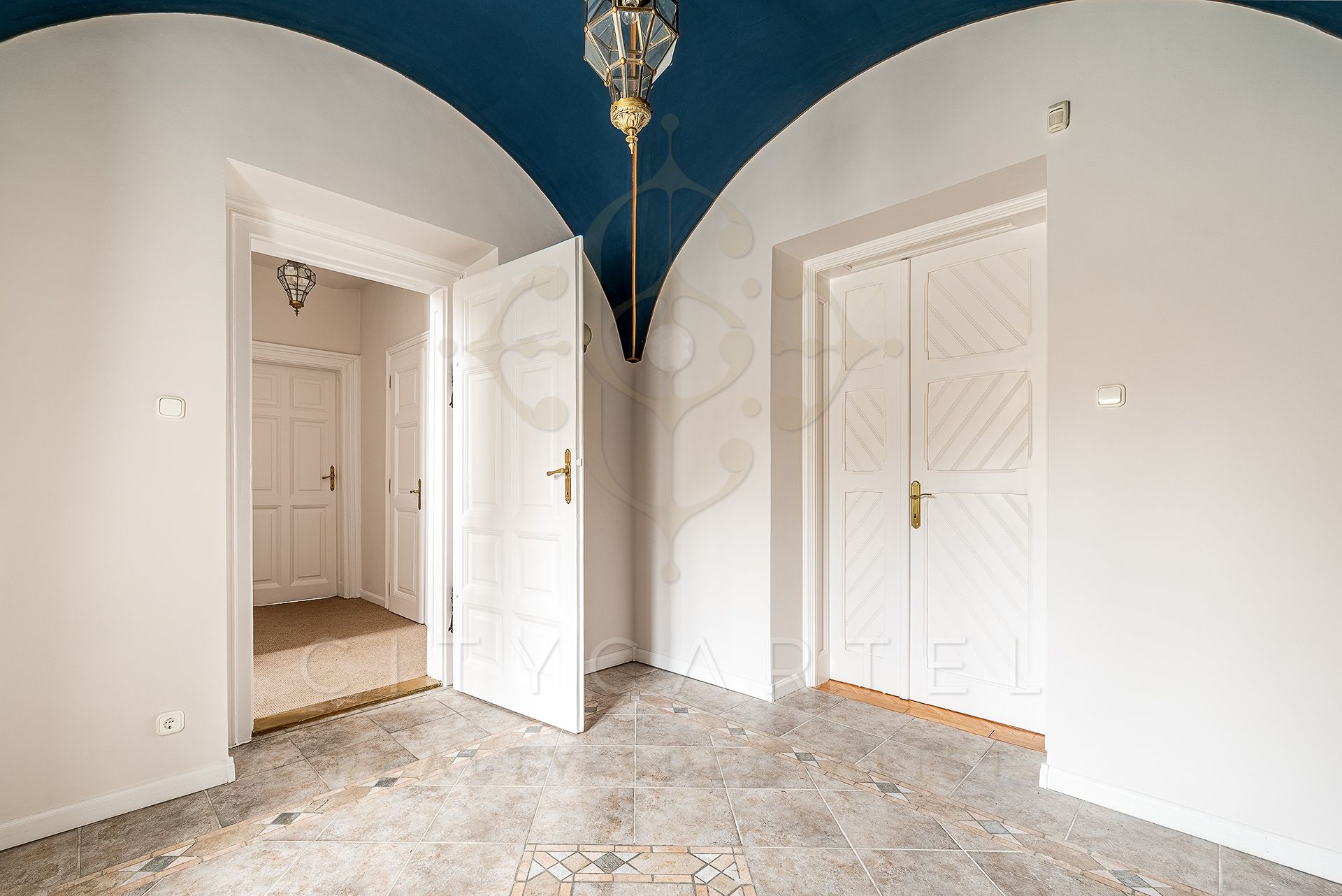 A fájl már létezik a célhelyen: import/kepek/vizjeles_4581627.jpg
For sale Villa, castle, mansion Budapest, XII. kerület  400 m<sup>2</sup> 4500000 EUR