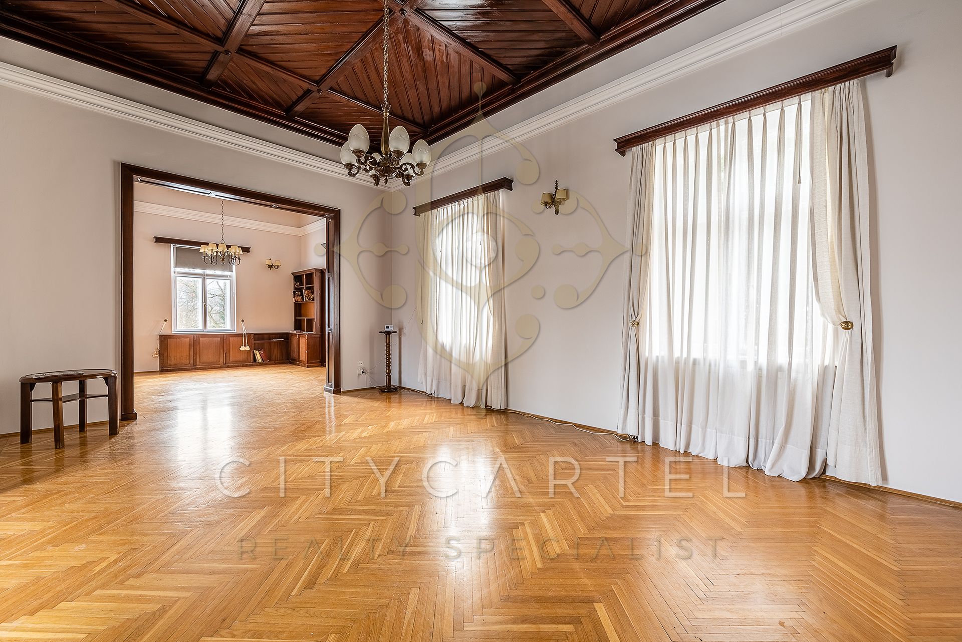 A fájl már létezik a célhelyen: import/kepek/vizjeles_4581631.jpg
For sale Villa, castle, mansion Budapest, XII. kerület  400 m<sup>2</sup> 4500000 EUR