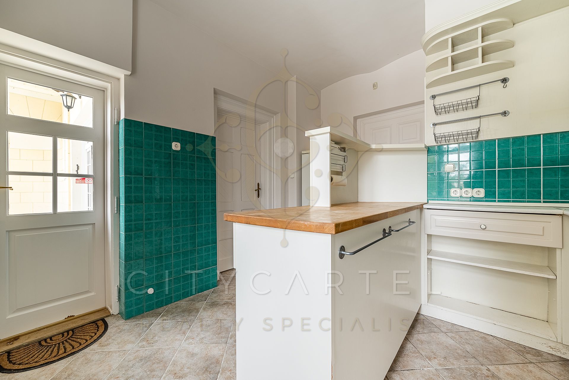 A fájl már létezik a célhelyen: import/kepek/vizjeles_4581643.jpg
For sale Villa, castle, mansion Budapest, XII. kerület  400 m<sup>2</sup> 4500000 EUR