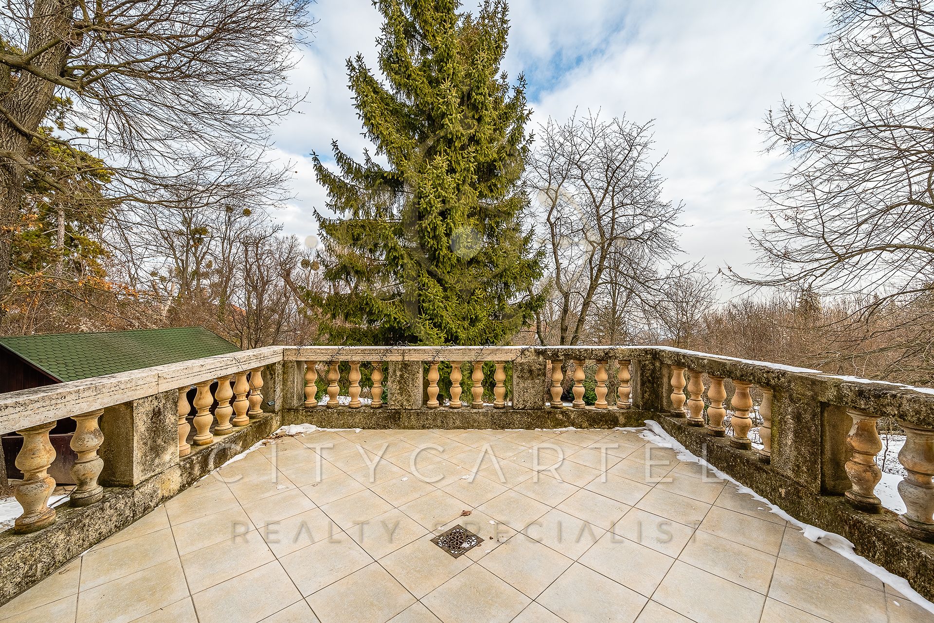 A fájl már létezik a célhelyen: import/kepek/vizjeles_4581648.jpg
For sale Villa, castle, mansion Budapest, XII. kerület  400 m<sup>2</sup> 4500000 EUR