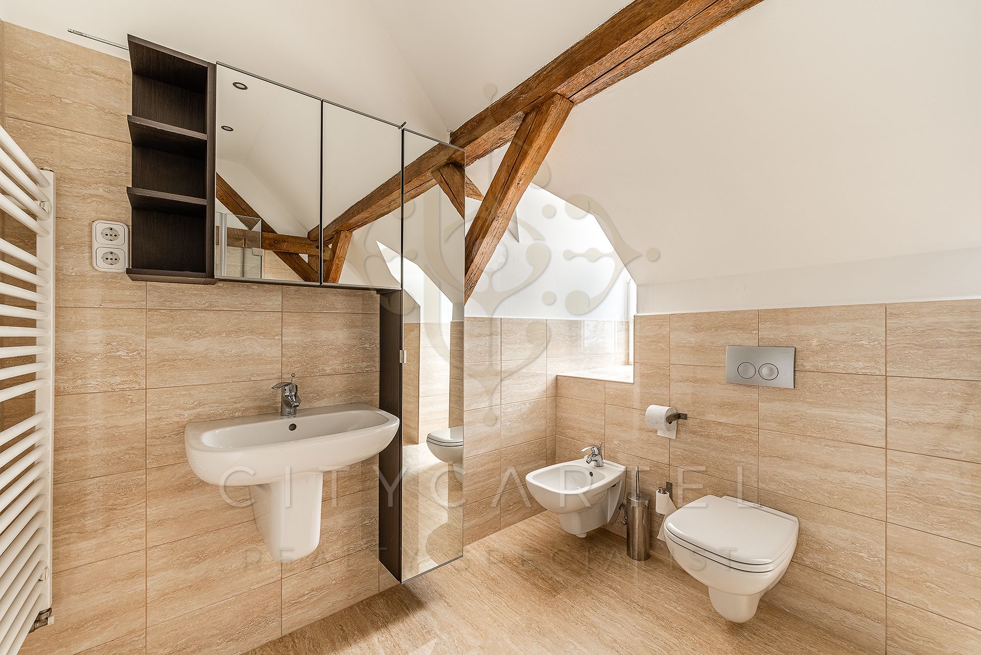 A fájl már létezik a célhelyen: import/kepek/vizjeles_4581655.jpg
For sale Villa, castle, mansion Budapest, XII. kerület  400 m<sup>2</sup> 4500000 EUR