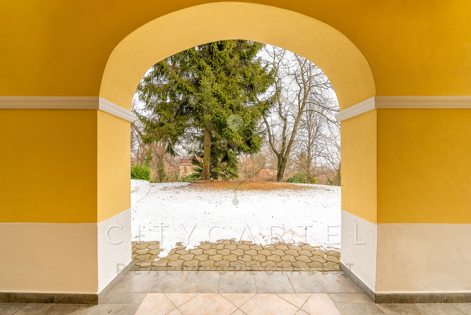A fájl már létezik a célhelyen: import/kepek/vizjeles_4581665.jpg
For sale Villa, castle, mansion Budapest, XII. kerület  400 m<sup>2</sup> 4500000 EUR
