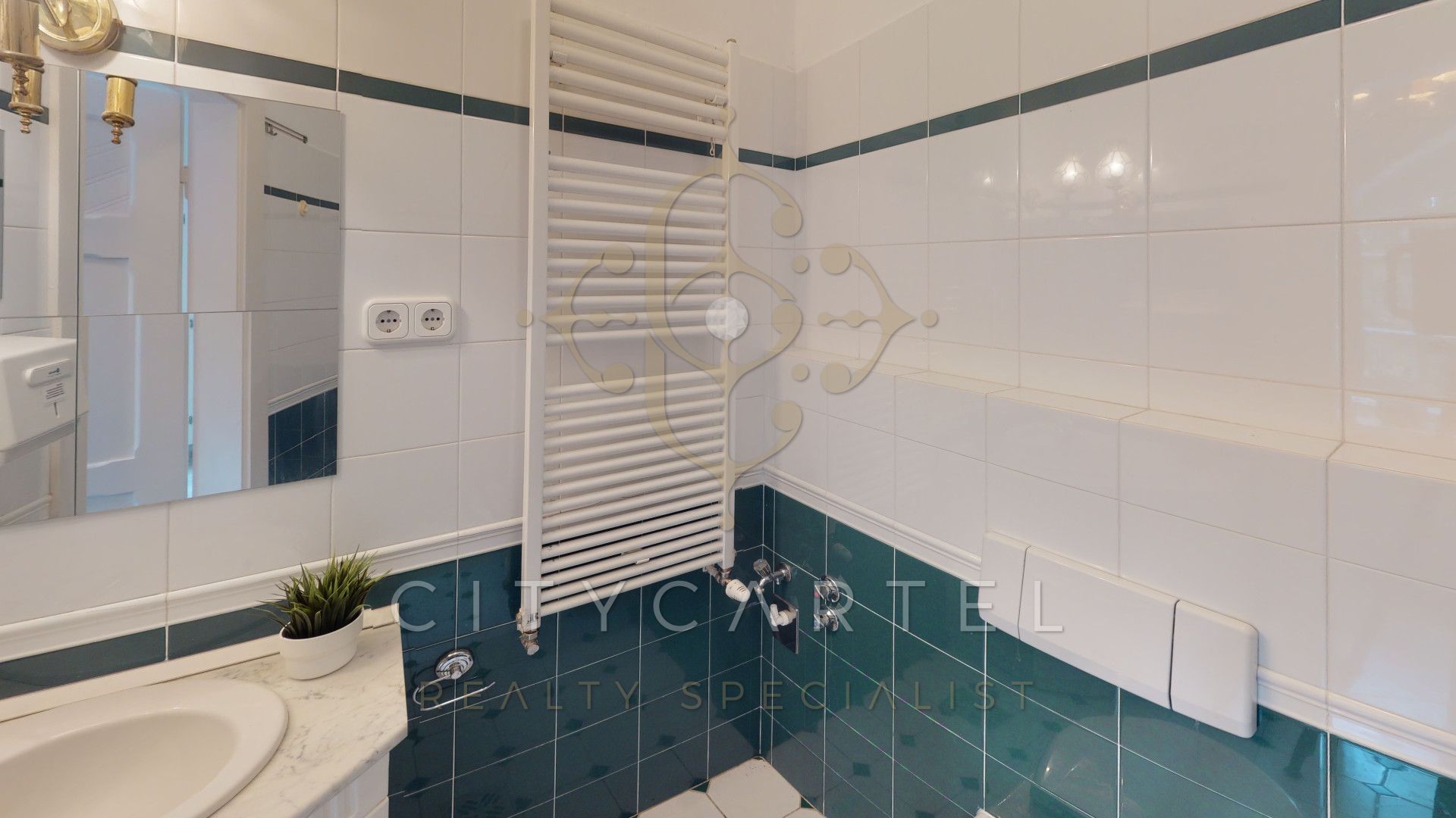 A fájl már létezik a célhelyen: import/kepek/vizjeles_4581684.jpg
For sale Villa, castle, mansion Budapest, XII. kerület  400 m<sup>2</sup> 4500000 EUR