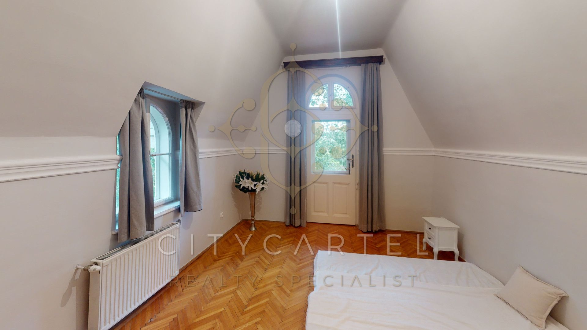 A fájl már létezik a célhelyen: import/kepek/vizjeles_4581688.jpg
For sale Villa, castle, mansion Budapest, XII. kerület  400 m<sup>2</sup> 4500000 EUR
