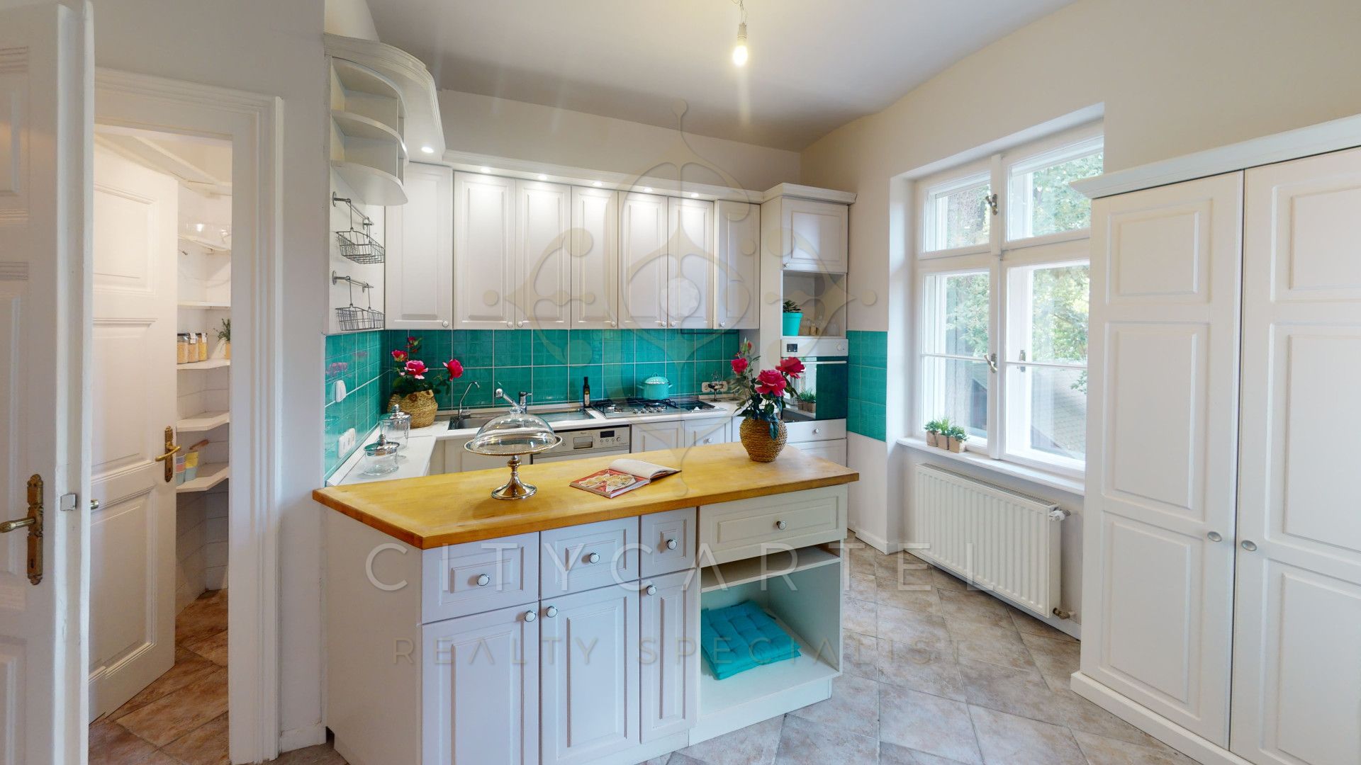 A fájl már létezik a célhelyen: import/kepek/vizjeles_4581695.jpg
For sale Villa, castle, mansion Budapest, XII. kerület  400 m<sup>2</sup> 4500000 EUR