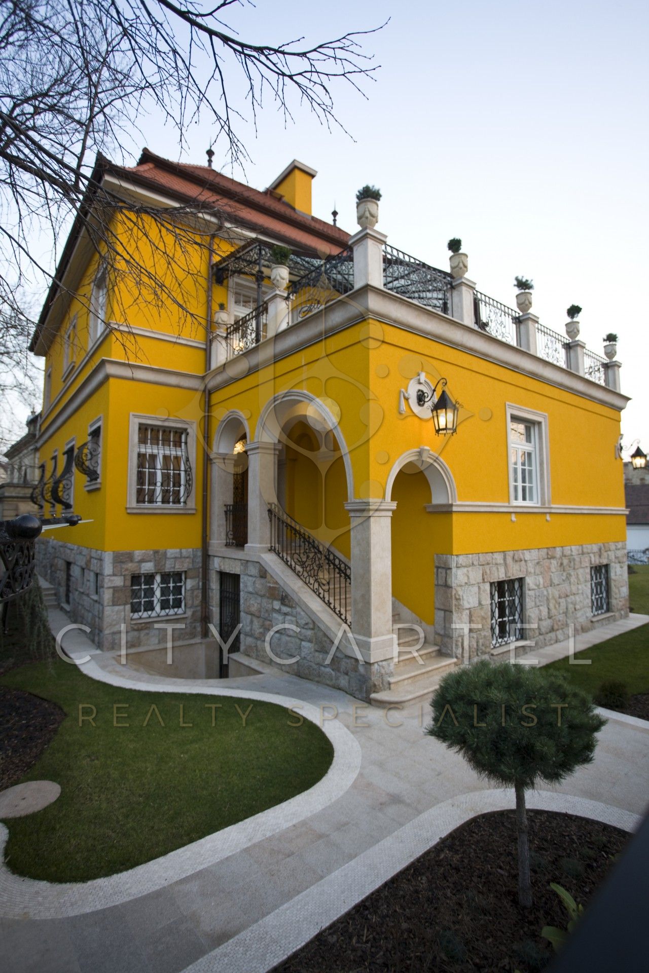 A fájl már létezik a célhelyen: import/kepek/vizjeles_4582406.jpg
Eladó Villa, kastély, kúria Budapest, II. kerület  840 m<sup>2</sup> 7000000 EUR