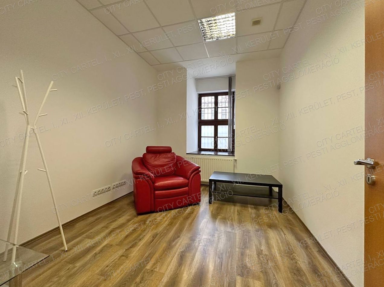 A fájl már létezik a célhelyen: import/kepek/vizjeles_4598767.jpg
Eladó üzlethelyiség Budapest, V. kerület  23 m<sup>2</sup> 900 EUR
