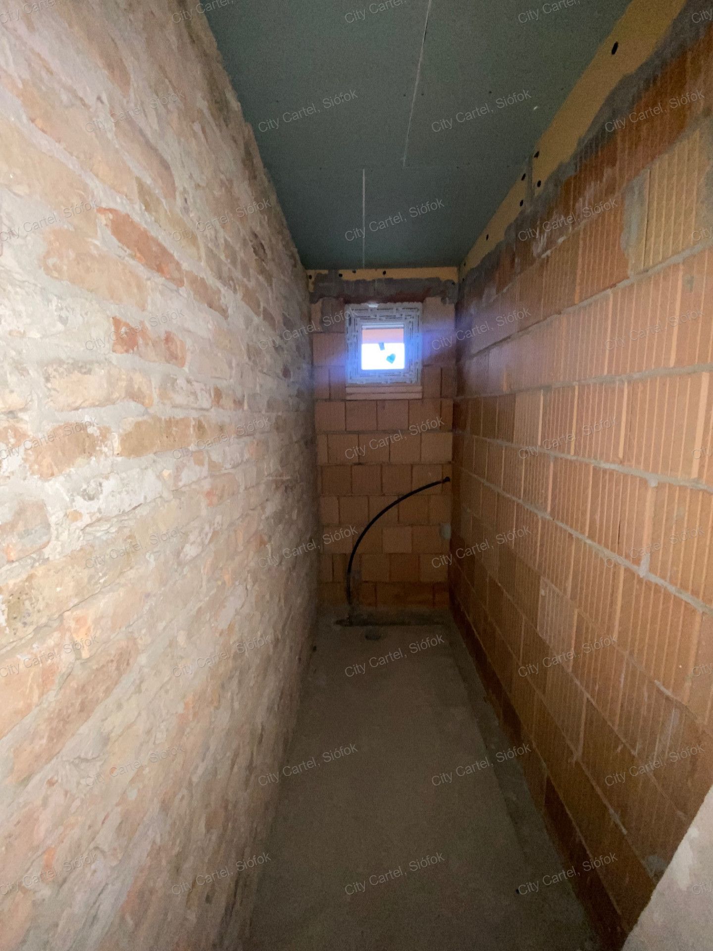 A fájl már létezik a célhelyen: import/kepek/vizjeles_4615902.jpg
For sale house Látrány  138 m<sup>2</sup> 39.9 millió Ft