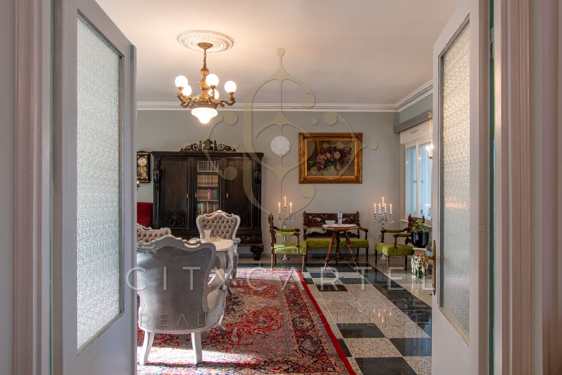 A fájl már létezik a célhelyen: import/kepek/vizjeles_4624931.jpg
For sale house Tahitótfalu  850 m<sup>2</sup> 1350000 EUR