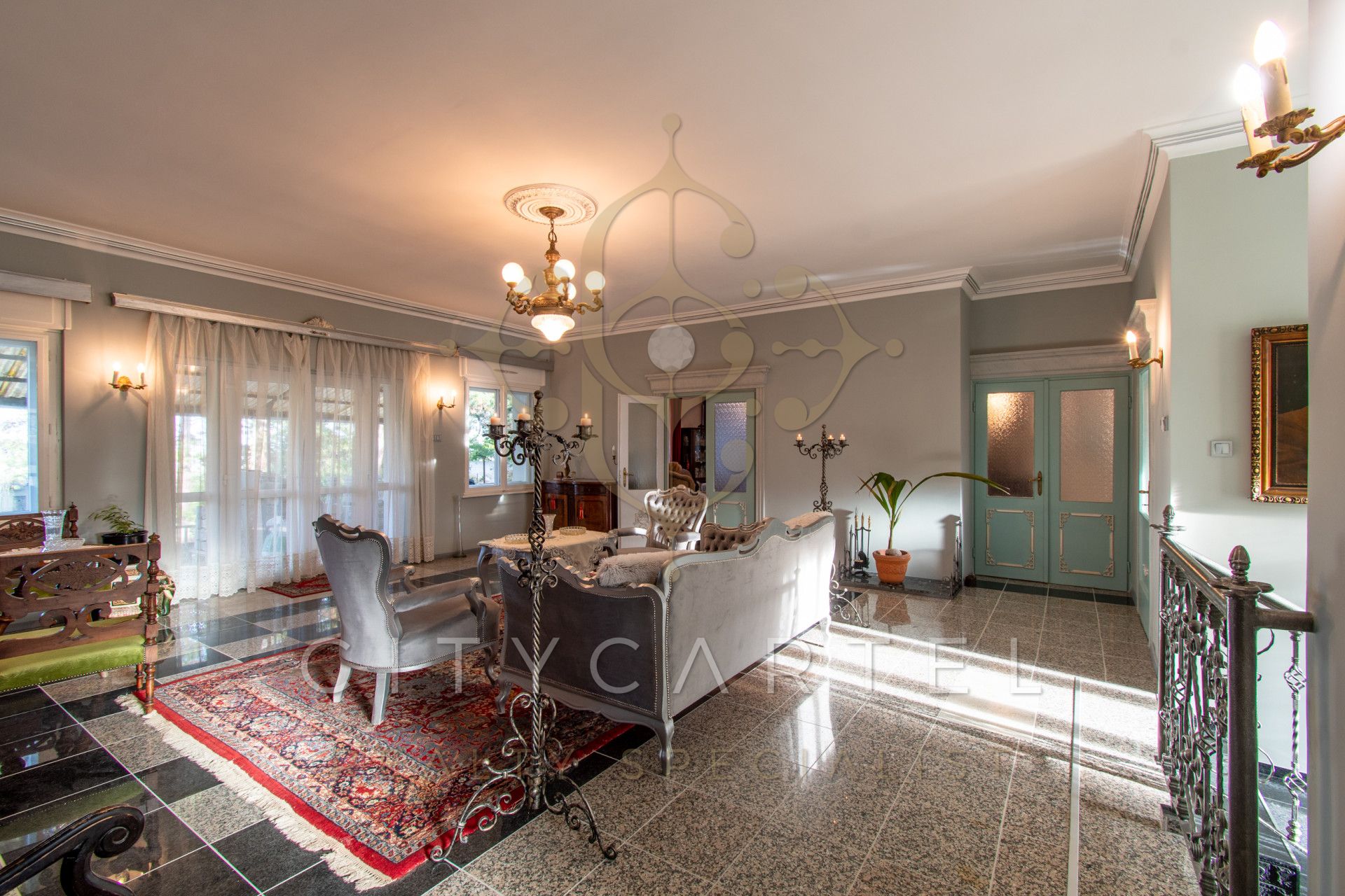 A fájl már létezik a célhelyen: import/kepek/vizjeles_4624940.jpg
For sale house Tahitótfalu  850 m<sup>2</sup> 1350000 EUR
