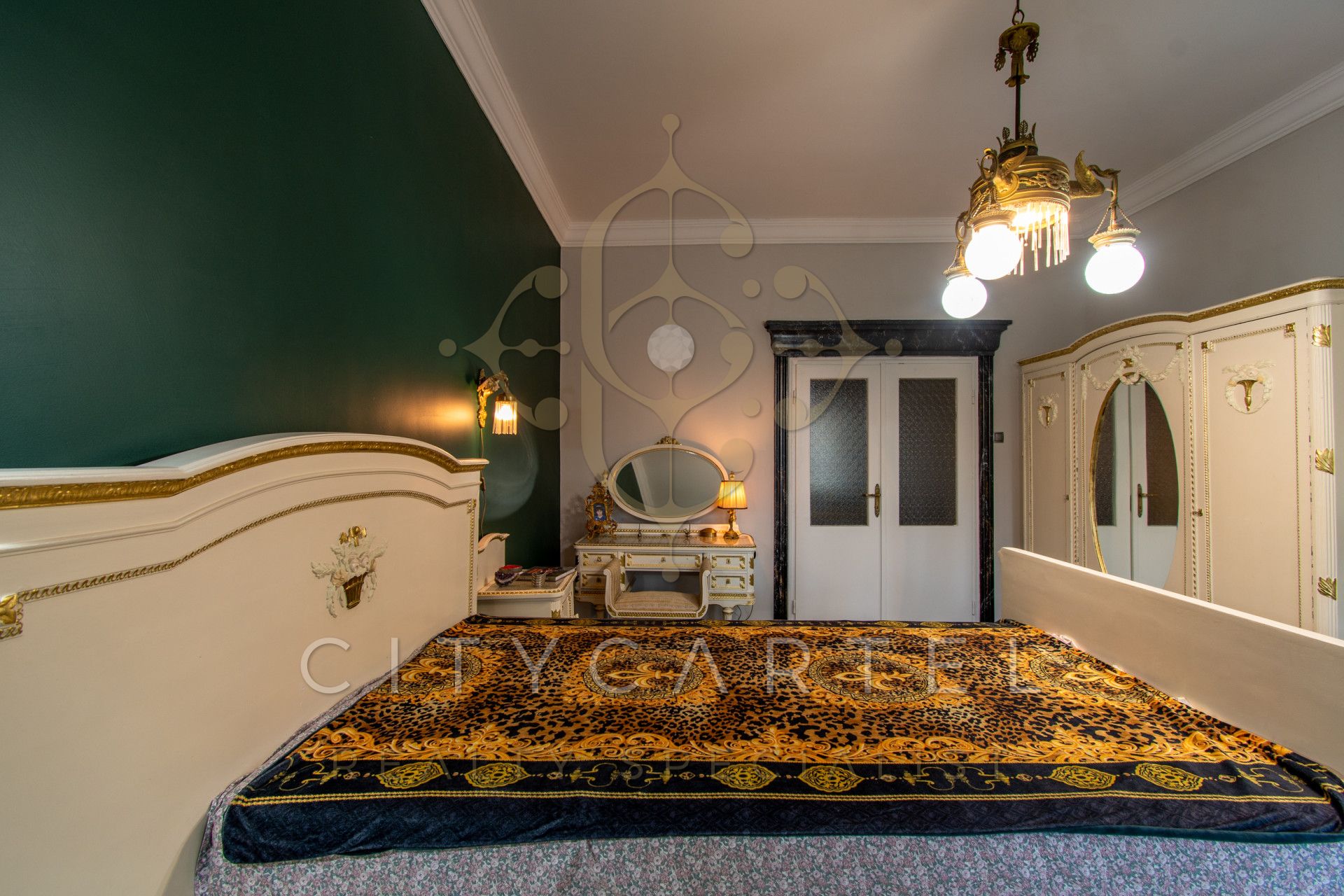 A fájl már létezik a célhelyen: import/kepek/vizjeles_4624975.jpg
For sale house Tahitótfalu  850 m<sup>2</sup> 1350000 EUR