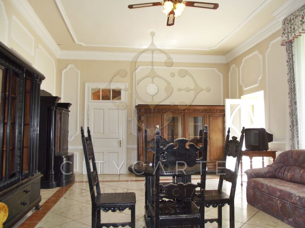 A fájl már létezik a célhelyen: import/kepek/vizjeles_4629944.jpg
Eladó Villa, kastély, kúria Zánka  1470 m<sup>2</sup> 2500000 EUR