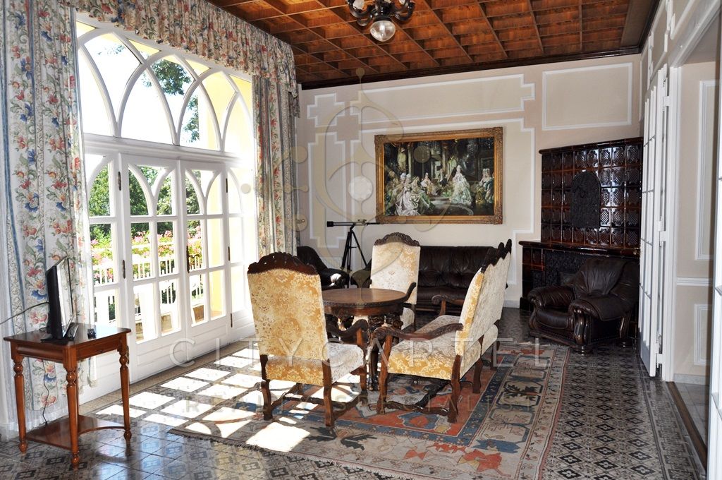 A fájl már létezik a célhelyen: import/kepek/vizjeles_4629962.jpg
Eladó Villa, kastély, kúria Zánka  1470 m<sup>2</sup> 2500000 EUR
