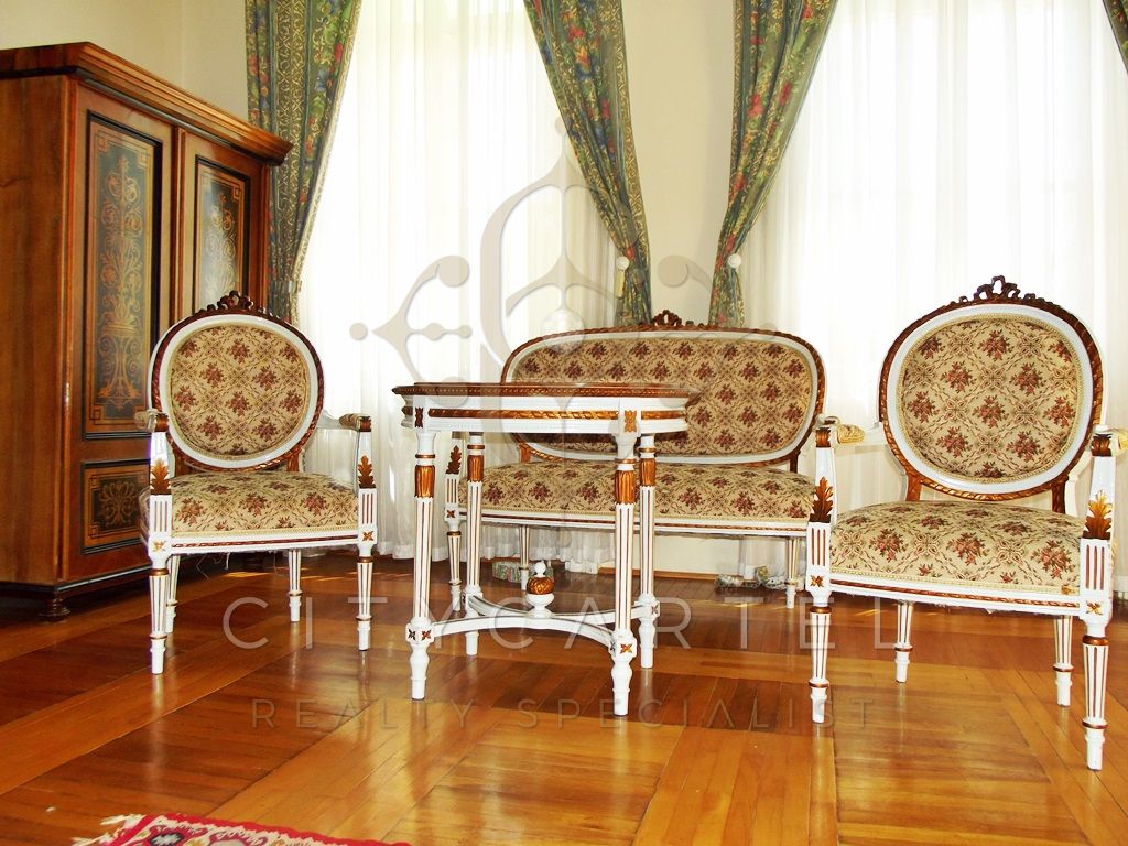 A fájl már létezik a célhelyen: import/kepek/vizjeles_4629963.jpg
Eladó Villa, kastély, kúria Zánka  1470 m<sup>2</sup> 2500000 EUR