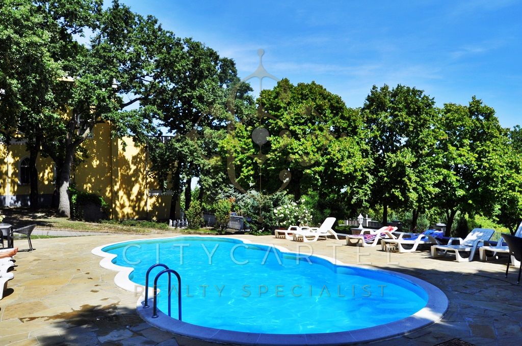 A fájl már létezik a célhelyen: import/kepek/vizjeles_4629968.jpg
Eladó Villa, kastély, kúria Zánka  1470 m<sup>2</sup> 2500000 EUR