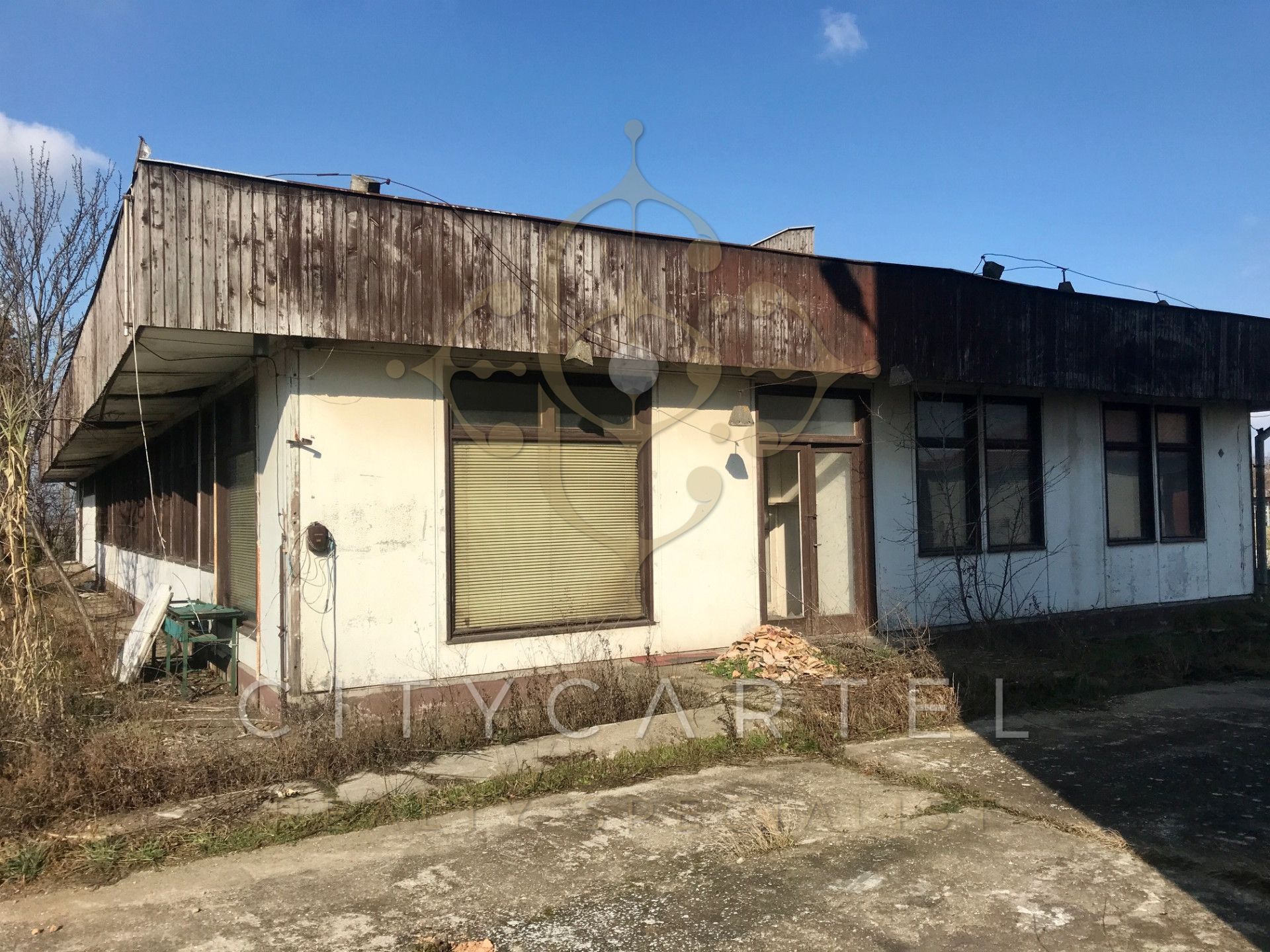 A fájl már létezik a célhelyen: import/kepek/vizjeles_4645752.jpg
For sale Industrial area Dunaföldvár  1642 m<sup>2</sup> 63 millió Ft