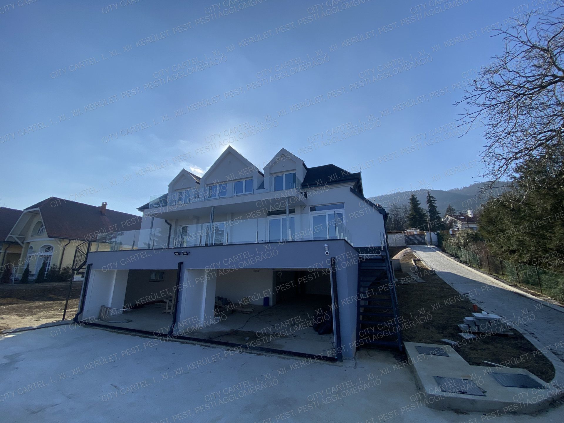 A fájl már létezik a célhelyen: import/kepek/vizjeles_4649103.jpg
For sale house Budapest, III. kerület  190 m<sup>2</sup> 360 millió Ft