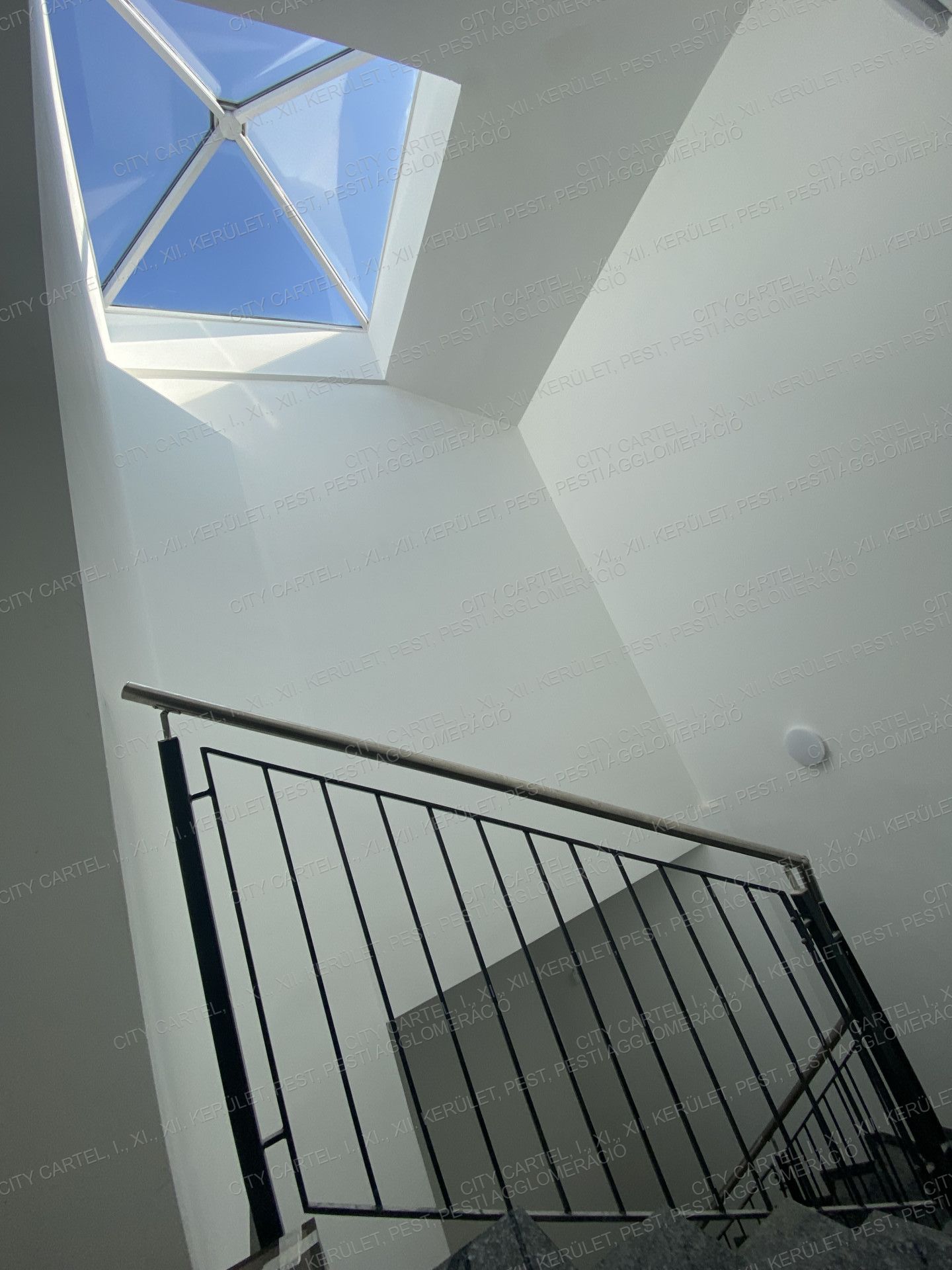 A fájl már létezik a célhelyen: import/kepek/vizjeles_4649119.jpg
For sale house Budapest, III. kerület  190 m<sup>2</sup> 360 millió Ft