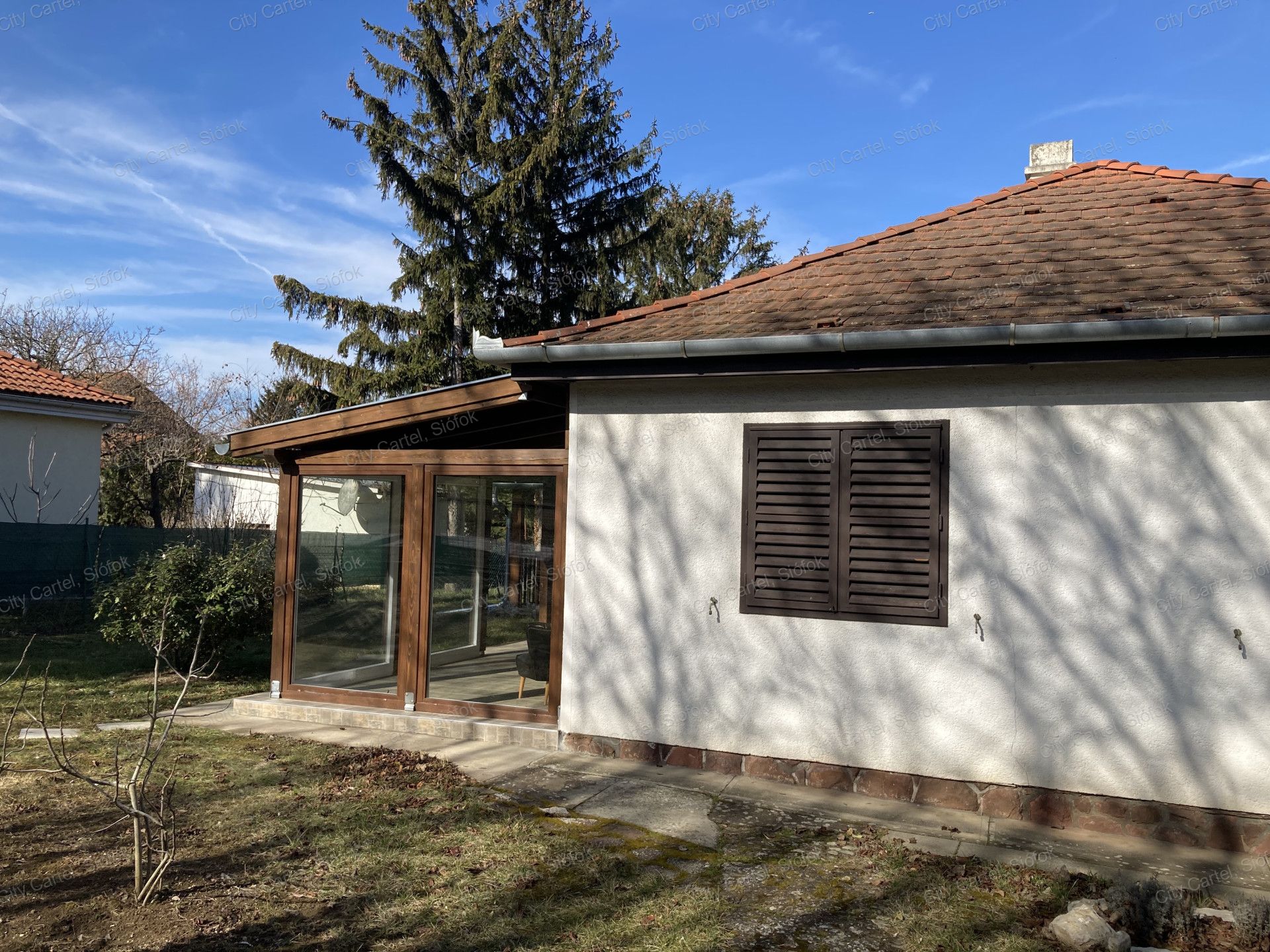 A fájl már létezik a célhelyen: import/kepek/vizjeles_4670205.jpg
For sale house Balatonföldvár  98 m<sup>2</sup> 89.9 millió Ft