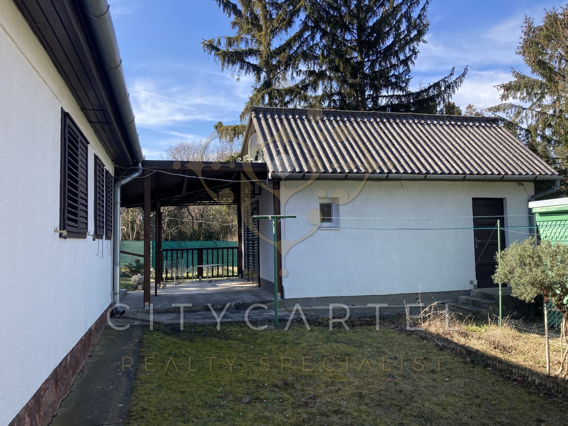 A fájl már létezik a célhelyen: import/kepek/vizjeles_4670209.jpg
For sale house Balatonföldvár  98 m<sup>2</sup> 89.9 millió Ft