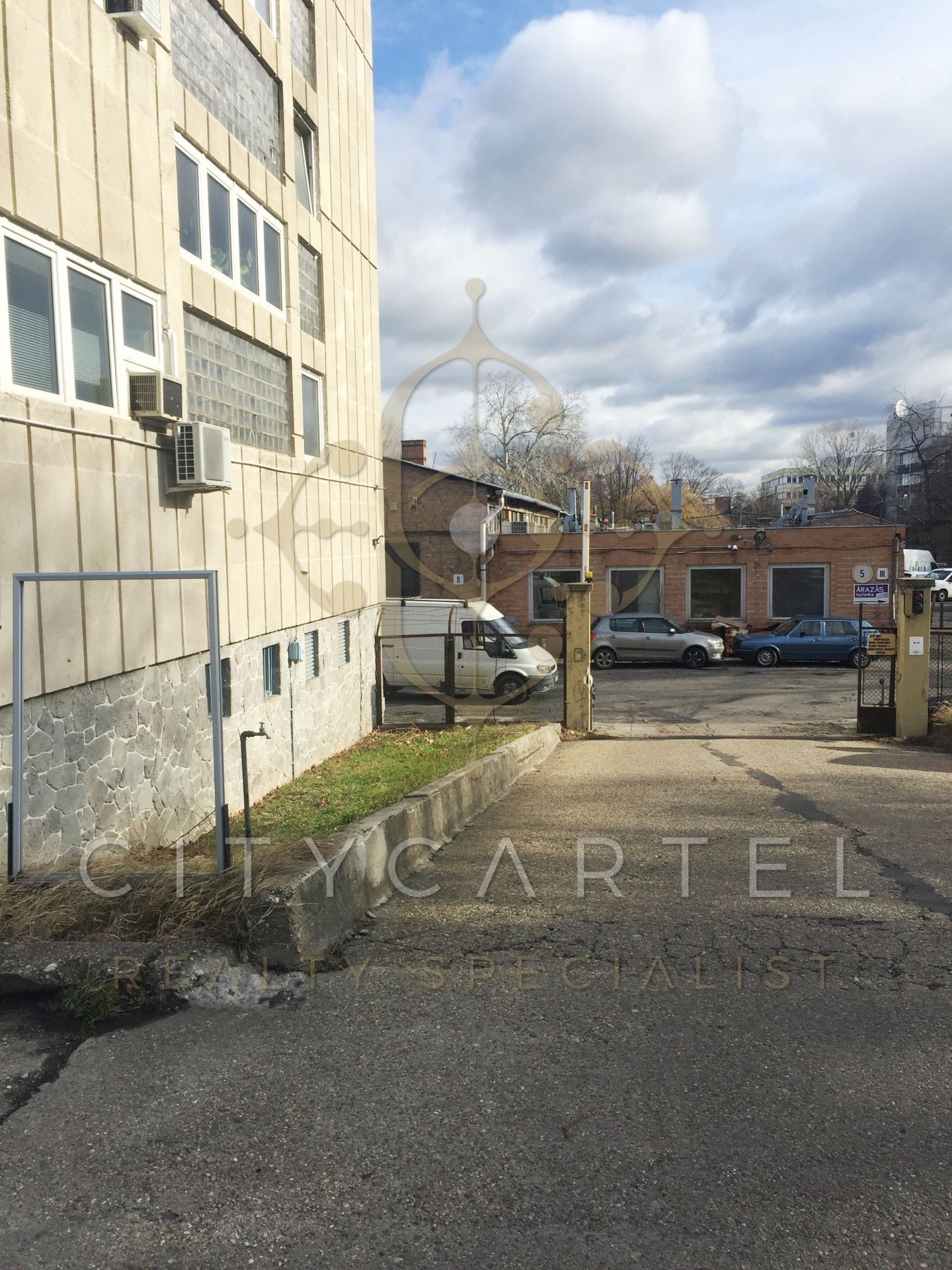 A fájl már létezik a célhelyen: import/kepek/vizjeles_4703355.jpg
For sale plot of land, building lot Budapest, XI. kerület  34277 m<sup>2</sup> 2147.483647 millió Ft