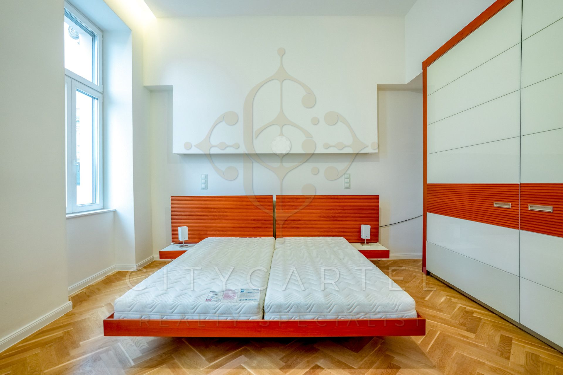A fájl már létezik a célhelyen: import/kepek/vizjeles_4730210.jpg
Eladó Téglalakás Budapest, V. kerület  180 m<sup>2</sup> 7000 EUR