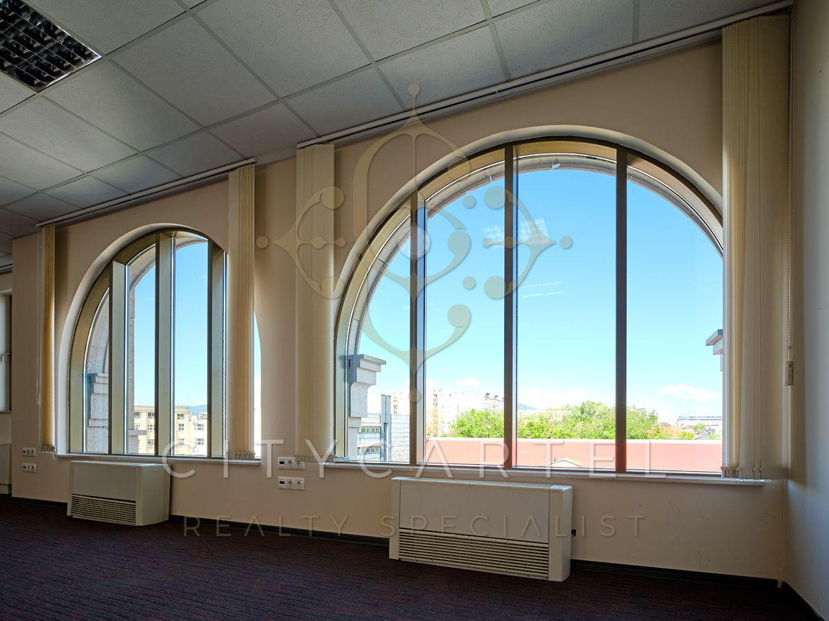A fájl már létezik a célhelyen: import/kepek/vizjeles_4747961.jpg
For sale Office building Budapest, XIII. kerület  7050 m<sup>2</sup> 16490000 EUR