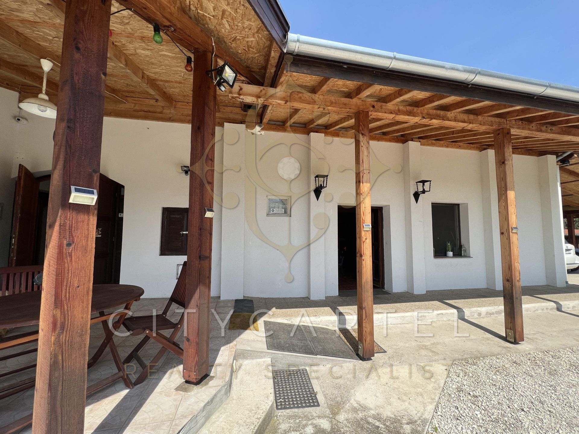 A fájl már létezik a célhelyen: import/kepek/vizjeles_4750133.jpg
For sale house Siófok  385 m<sup>2</sup> 139.9 millió Ft