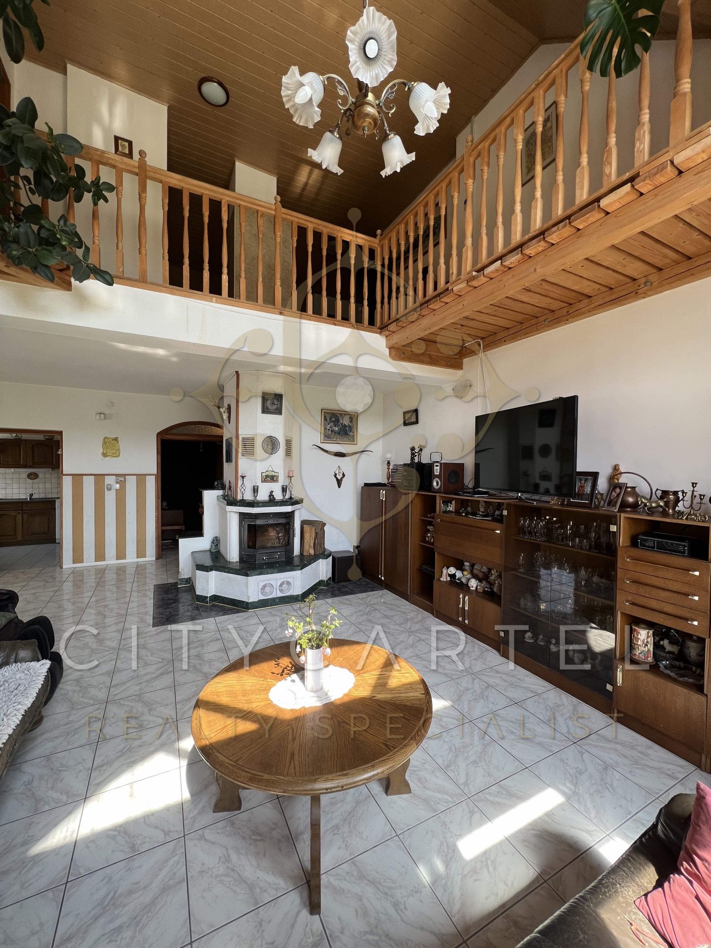 A fájl már létezik a célhelyen: import/kepek/vizjeles_4750134.jpg
For sale house Siófok  385 m<sup>2</sup> 139.9 millió Ft