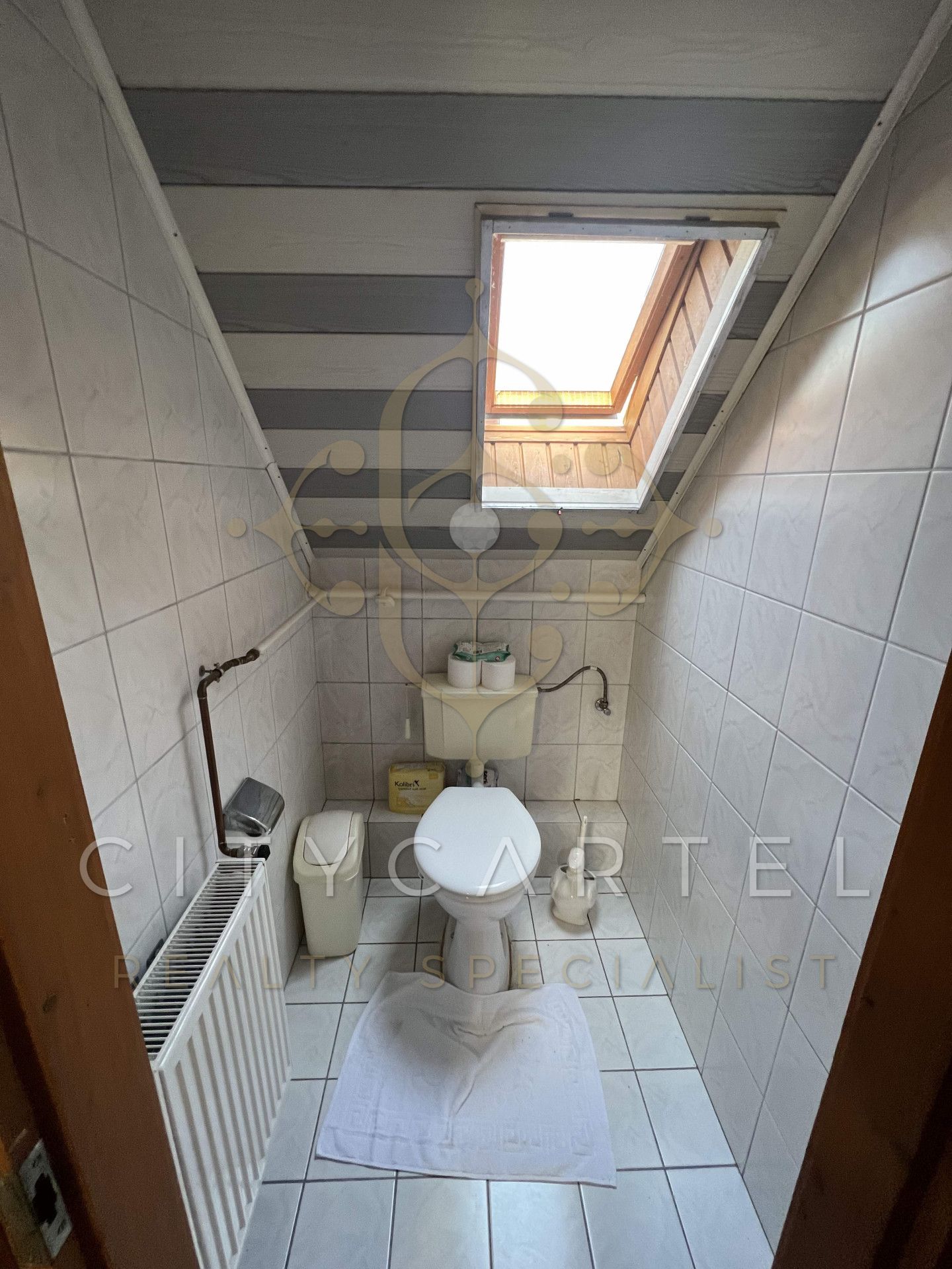 A fájl már létezik a célhelyen: import/kepek/vizjeles_4750145.jpg
For sale house Siófok  385 m<sup>2</sup> 139.9 millió Ft