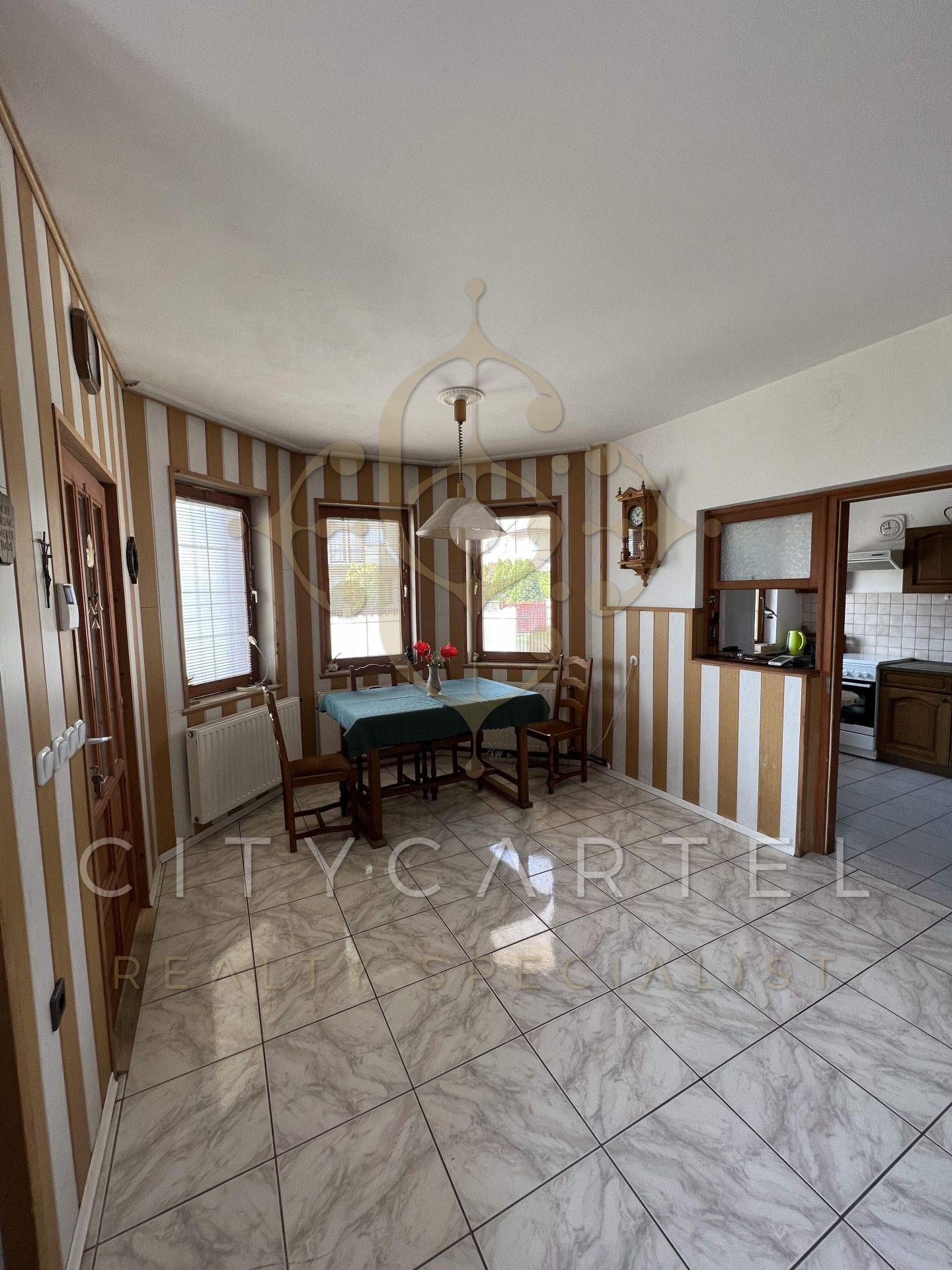 A fájl már létezik a célhelyen: import/kepek/vizjeles_4750160.jpg
For sale house Siófok  385 m<sup>2</sup> 139.9 millió Ft
