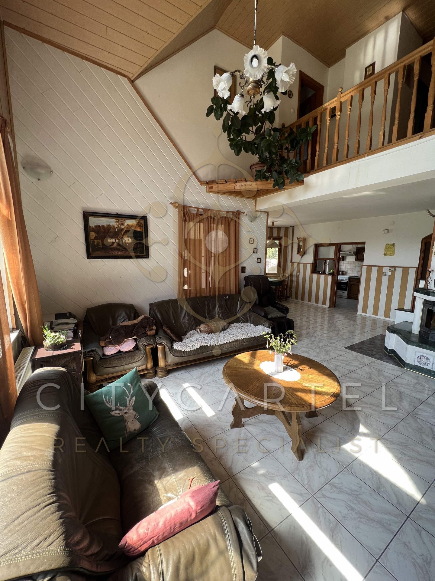 A fájl már létezik a célhelyen: import/kepek/vizjeles_4750161.jpg
For sale house Siófok  385 m<sup>2</sup> 139.9 millió Ft