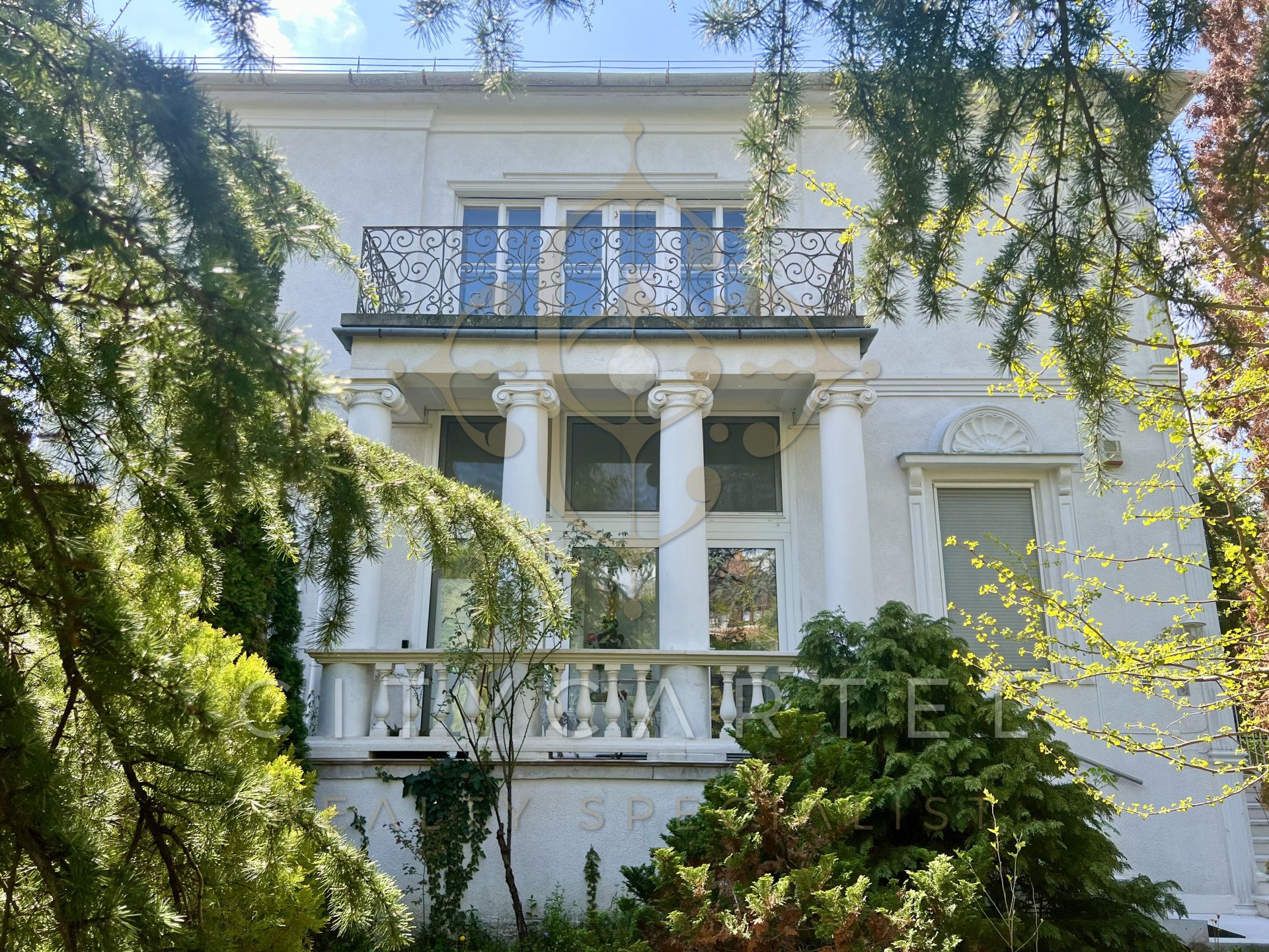 A fájl már létezik a célhelyen: import/kepek/vizjeles_4759801.jpg
For sale house Budapest, II. kerület  875 m<sup>2</sup> 1500 millió Ft