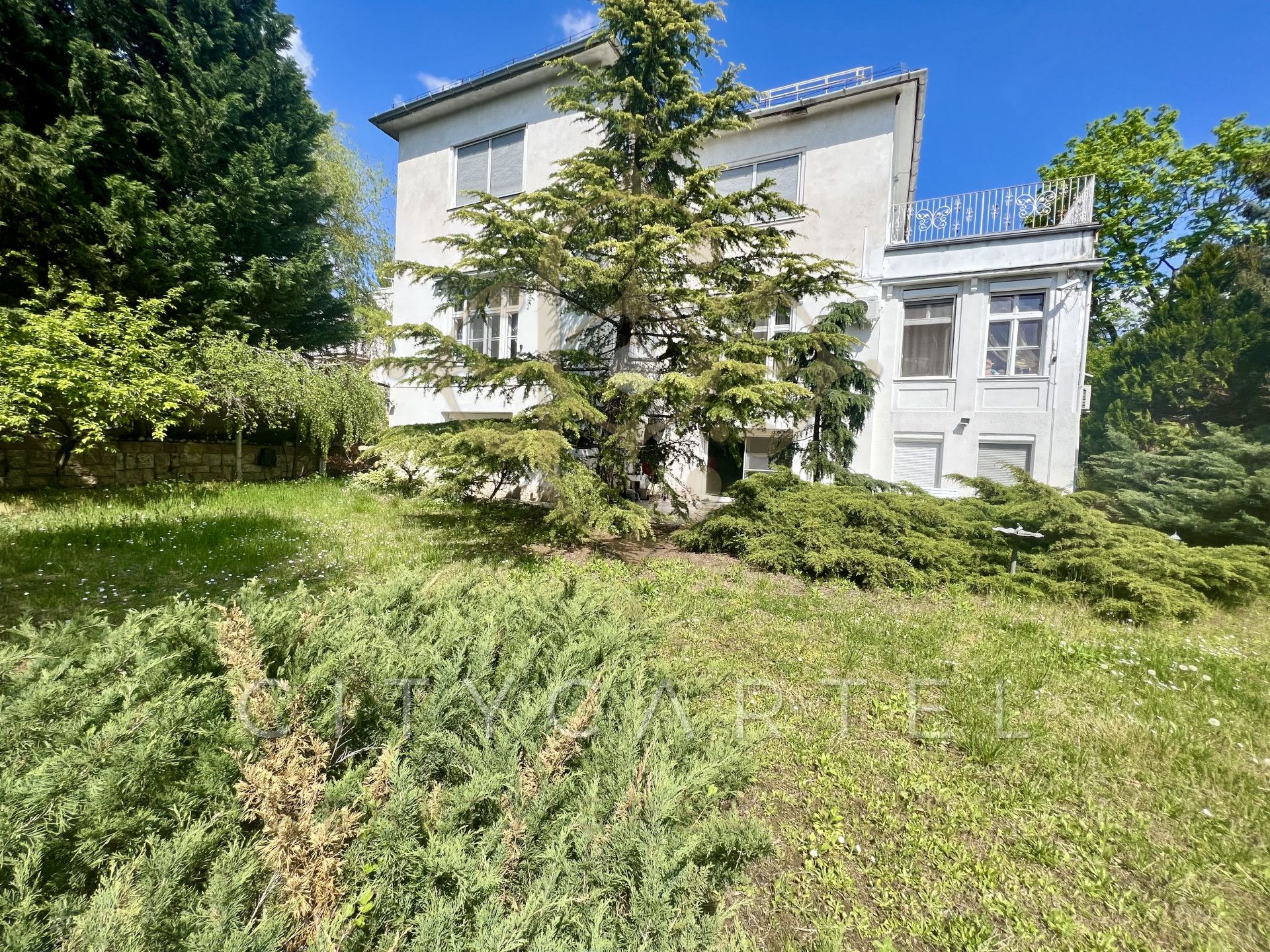 A fájl már létezik a célhelyen: import/kepek/vizjeles_4759812.jpg
For sale house Budapest, II. kerület  875 m<sup>2</sup> 1500 millió Ft