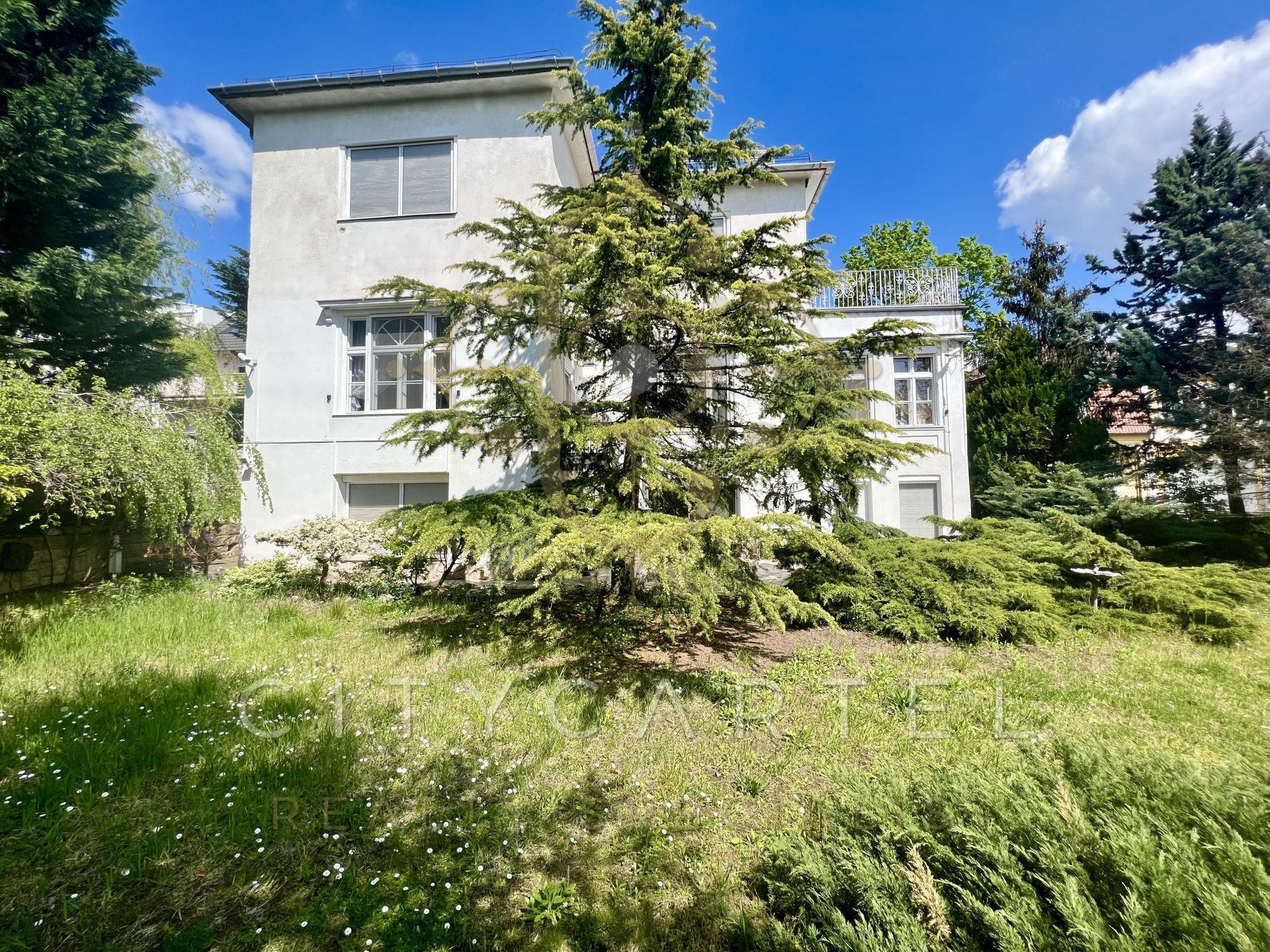 A fájl már létezik a célhelyen: import/kepek/vizjeles_4759813.jpg
For sale house Budapest, II. kerület  875 m<sup>2</sup> 1500 millió Ft