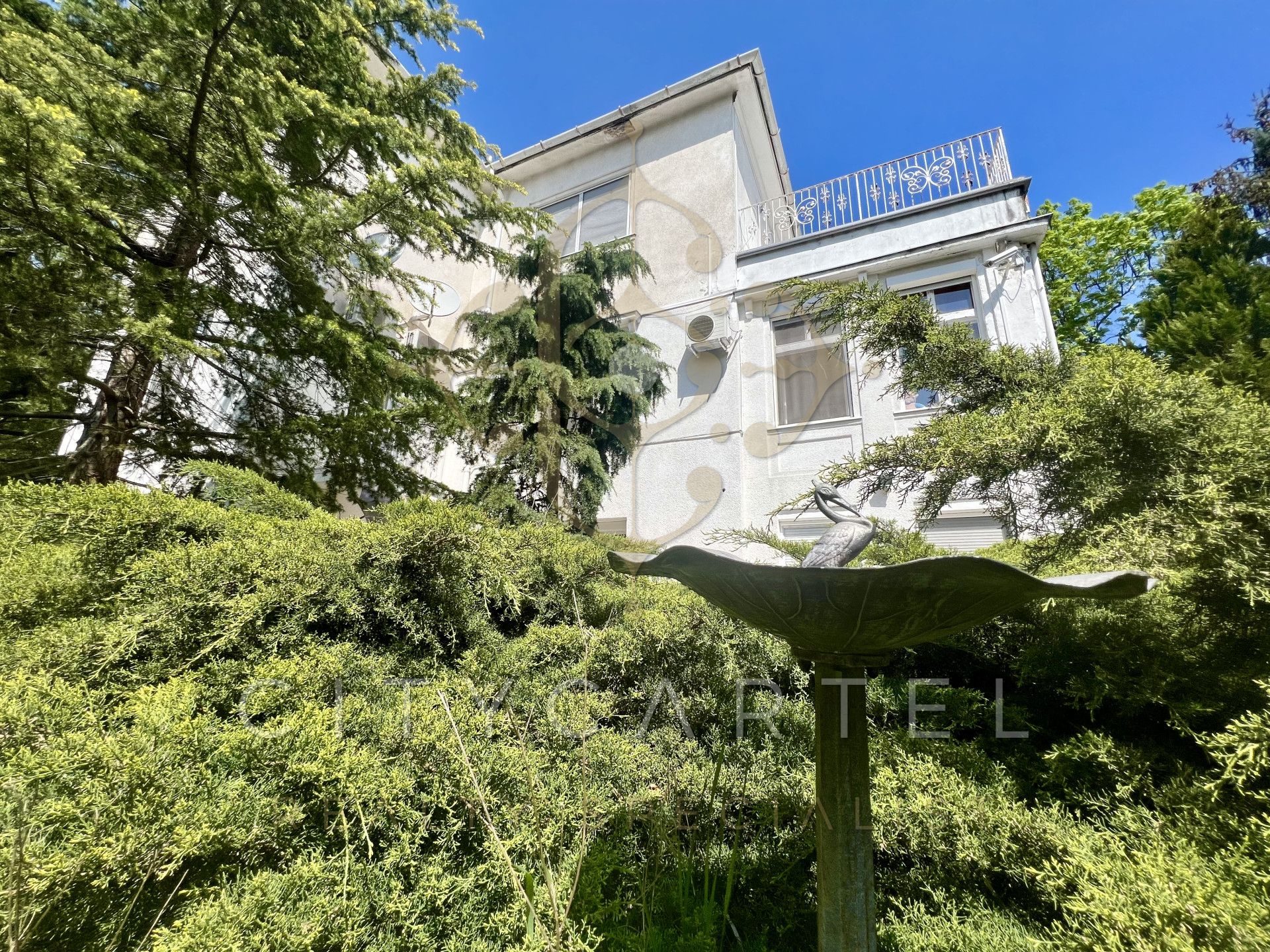 A fájl már létezik a célhelyen: import/kepek/vizjeles_4759816.jpg
For sale house Budapest, II. kerület  875 m<sup>2</sup> 1500 millió Ft