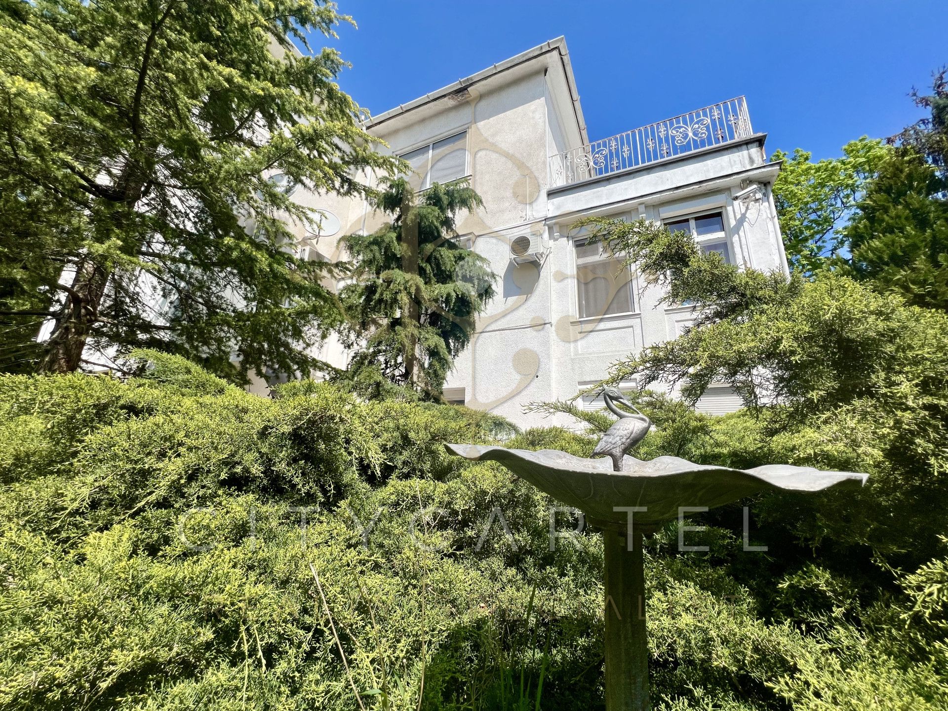 A fájl már létezik a célhelyen: import/kepek/vizjeles_4759820.jpg
For sale house Budapest, II. kerület  875 m<sup>2</sup> 1500 millió Ft