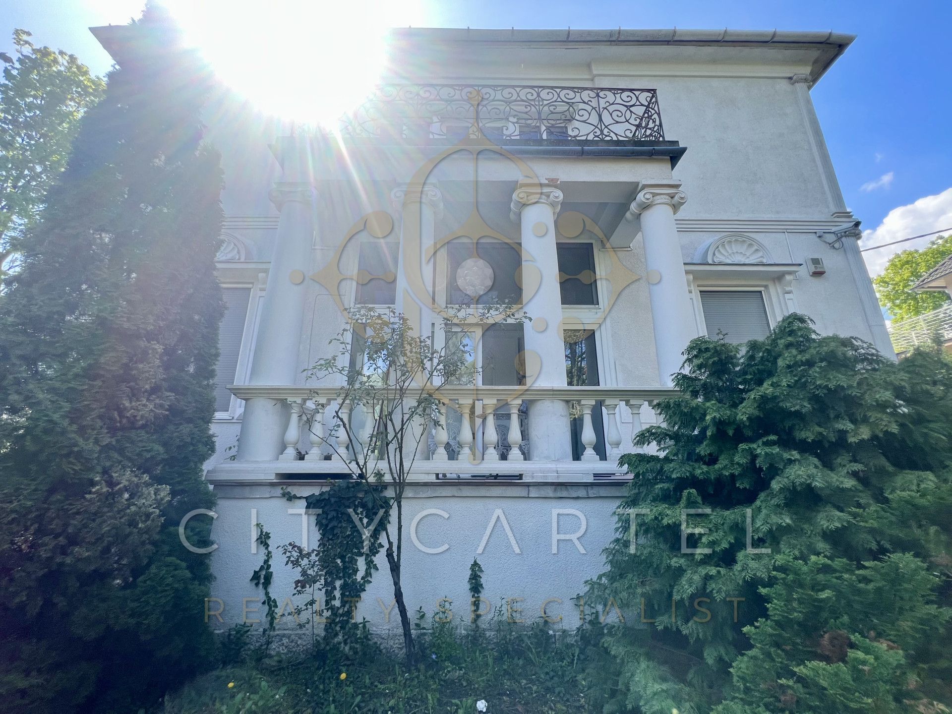 A fájl már létezik a célhelyen: import/kepek/vizjeles_4759821.jpg
For sale house Budapest, II. kerület  875 m<sup>2</sup> 1500 millió Ft