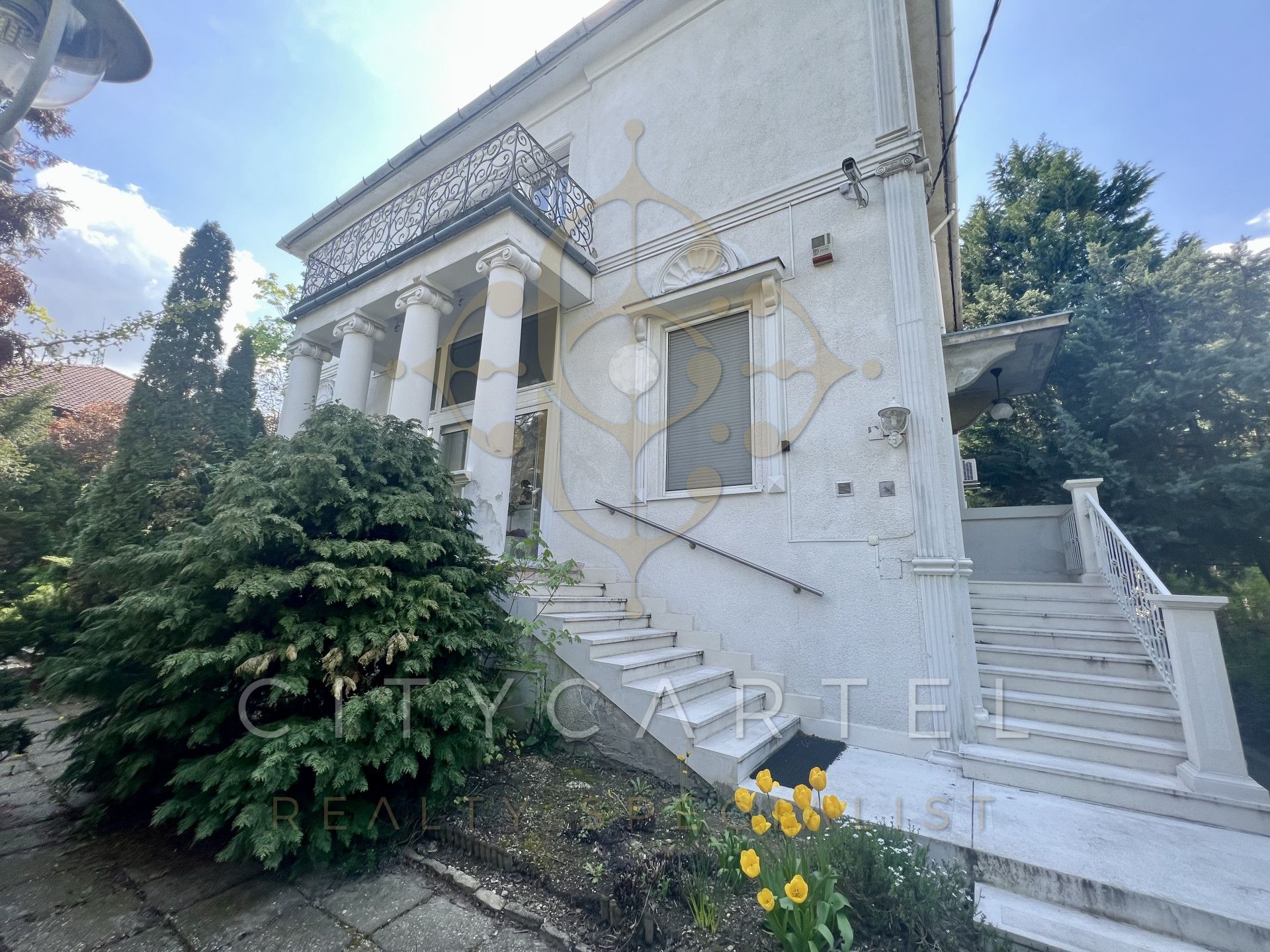 A fájl már létezik a célhelyen: import/kepek/vizjeles_4759837.jpg
For sale house Budapest, II. kerület  875 m<sup>2</sup> 1500 millió Ft