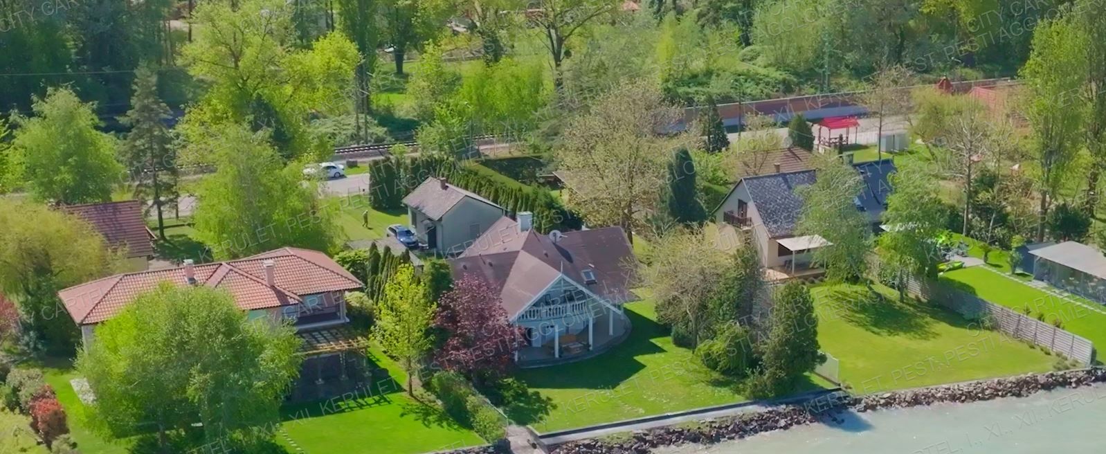 A fájl már létezik a célhelyen: import/kepek/vizjeles_4767613.jpg
For sale house Balatonszárszó  240 m<sup>2</sup> 10 millió Ft