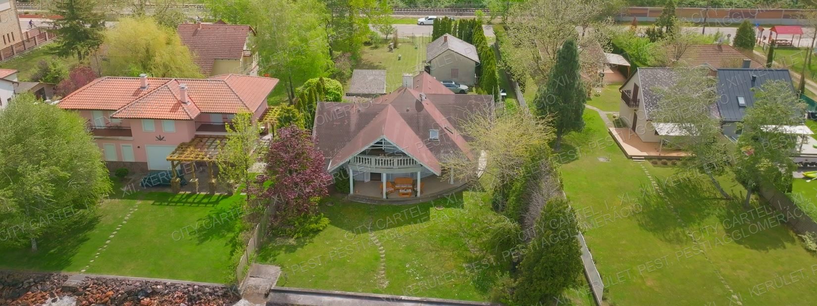 A fájl már létezik a célhelyen: import/kepek/vizjeles_4767617.jpg
For sale house Balatonszárszó  240 m<sup>2</sup> 10 millió Ft