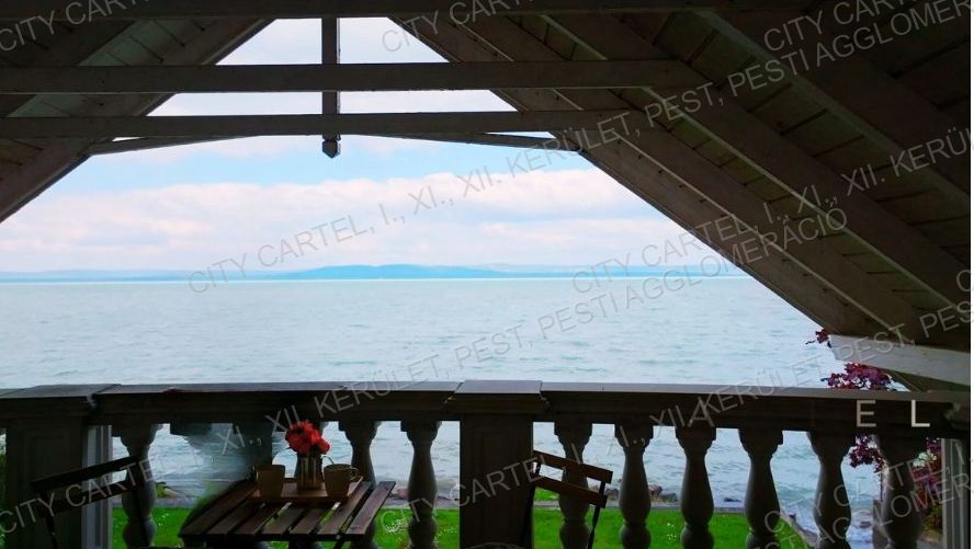 A fájl már létezik a célhelyen: import/kepek/vizjeles_4767618.jpg
For sale house Balatonszárszó  240 m<sup>2</sup> 10 millió Ft