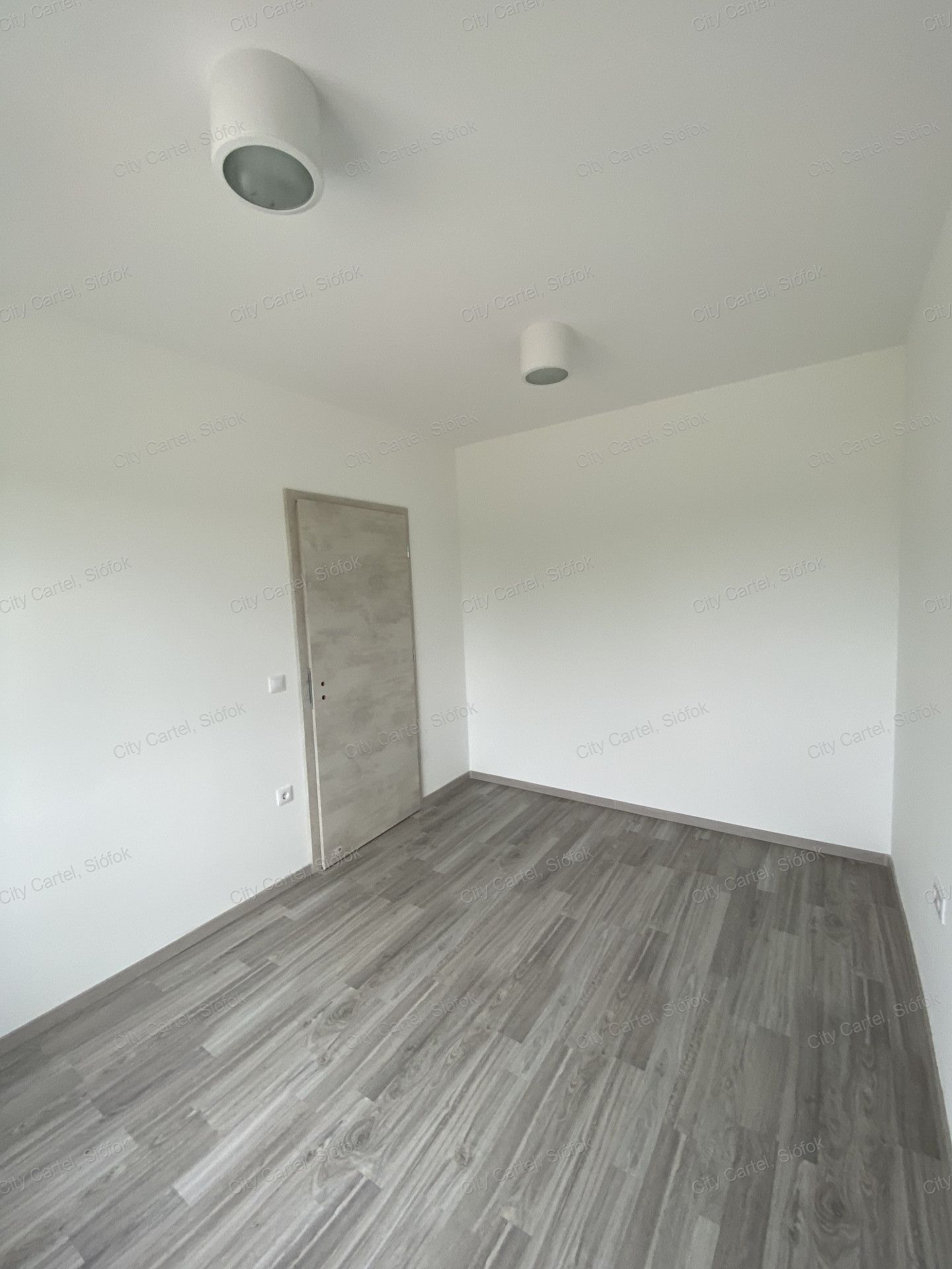 A fájl már létezik a célhelyen: import/kepek/vizjeles_4811879.jpg
For sale flat Fonyód  68 m<sup>2</sup> 79.09785 millió Ft