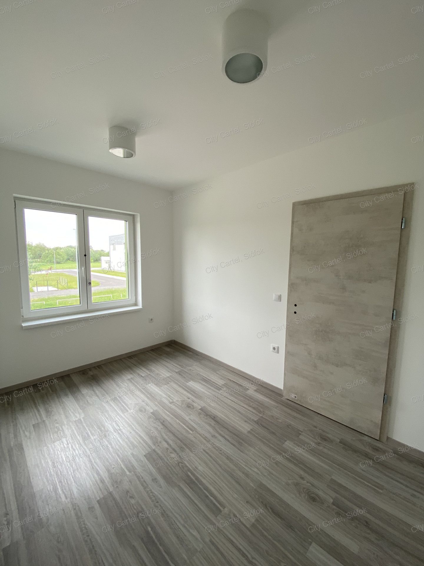 A fájl már létezik a célhelyen: import/kepek/vizjeles_4811881.jpg
For sale flat Fonyód  68 m<sup>2</sup> 79.09785 millió Ft