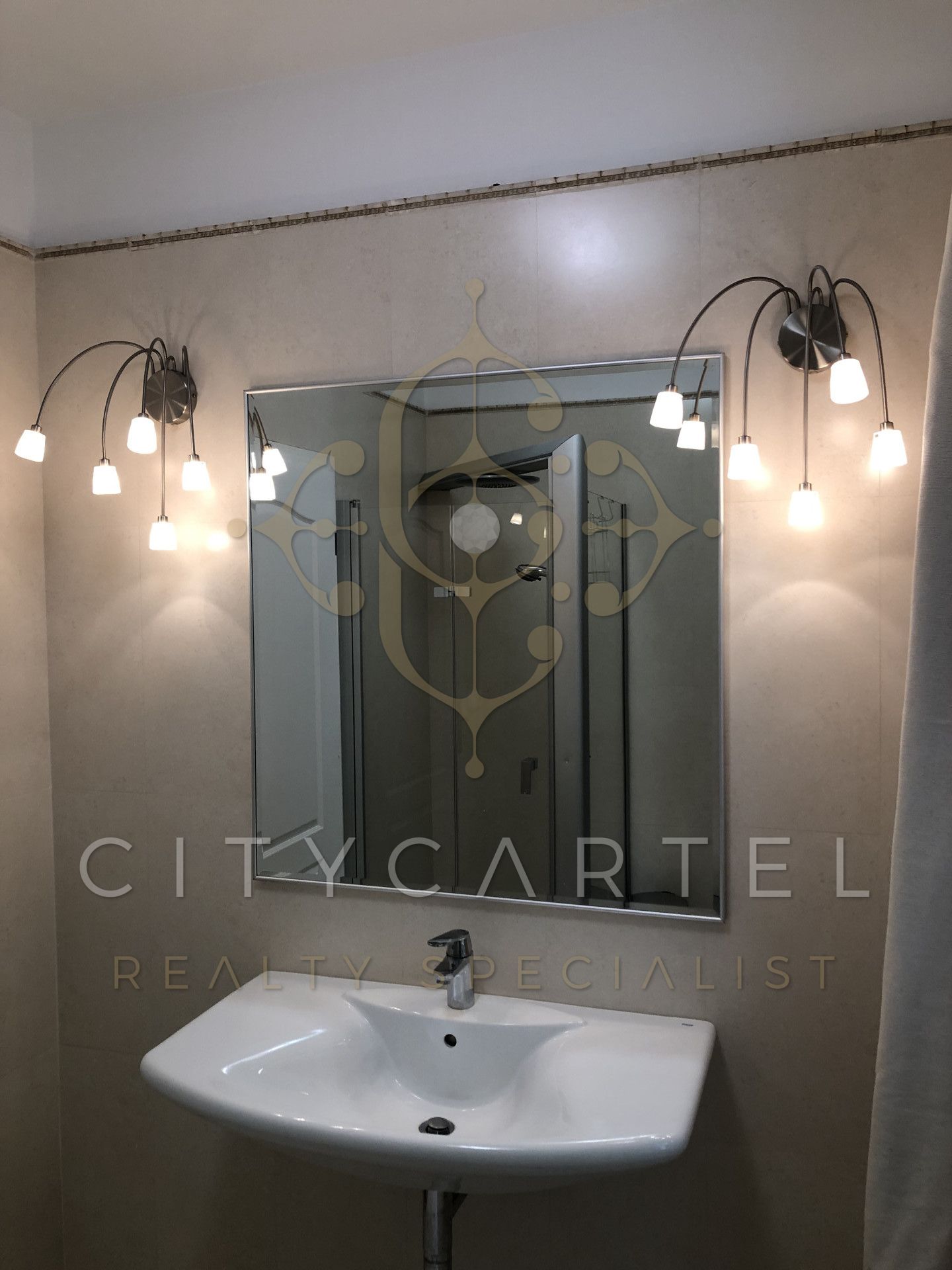 A fájl már létezik a célhelyen: import/kepek/vizjeles_4826824.jpg
Eladó Családi ház Budapest, II. kerület  350 m<sup>2</sup> 449 millió Ft