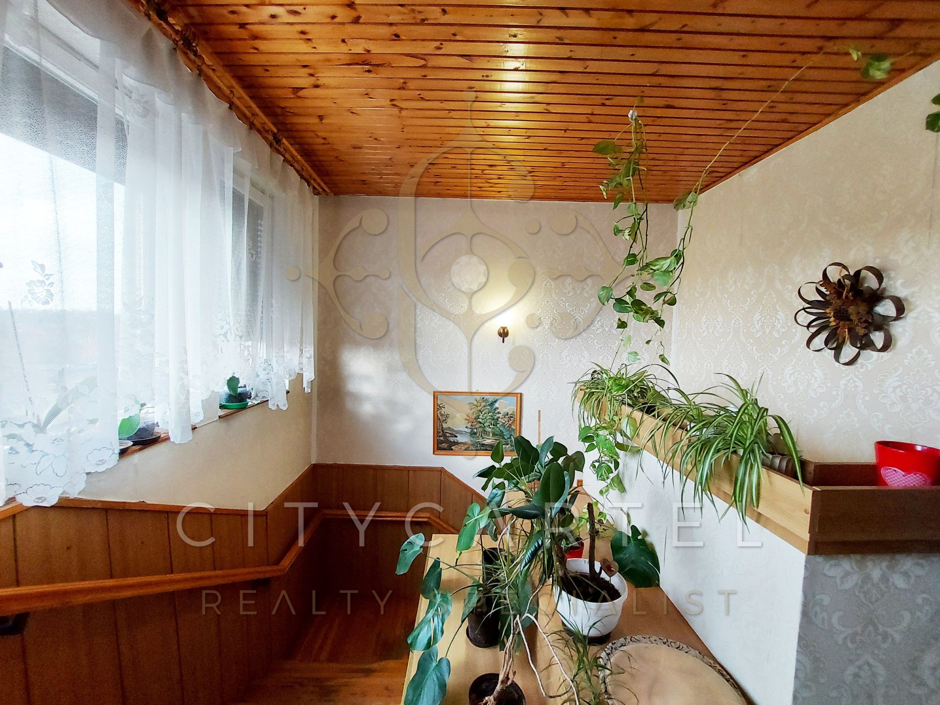 A fájl már létezik a célhelyen: import/kepek/vizjeles_4843136.jpg
For sale house Dunavecse  378 m<sup>2</sup> 88.49 millió Ft