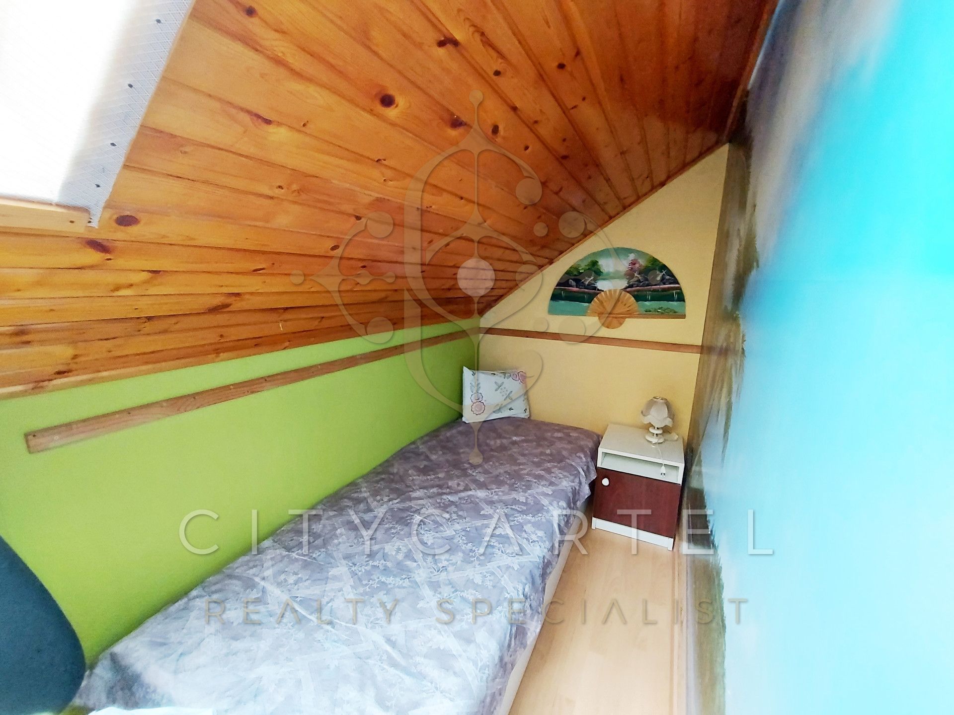 A fájl már létezik a célhelyen: import/kepek/vizjeles_4843141.jpg
For sale house Dunavecse  378 m<sup>2</sup> 88.49 millió Ft