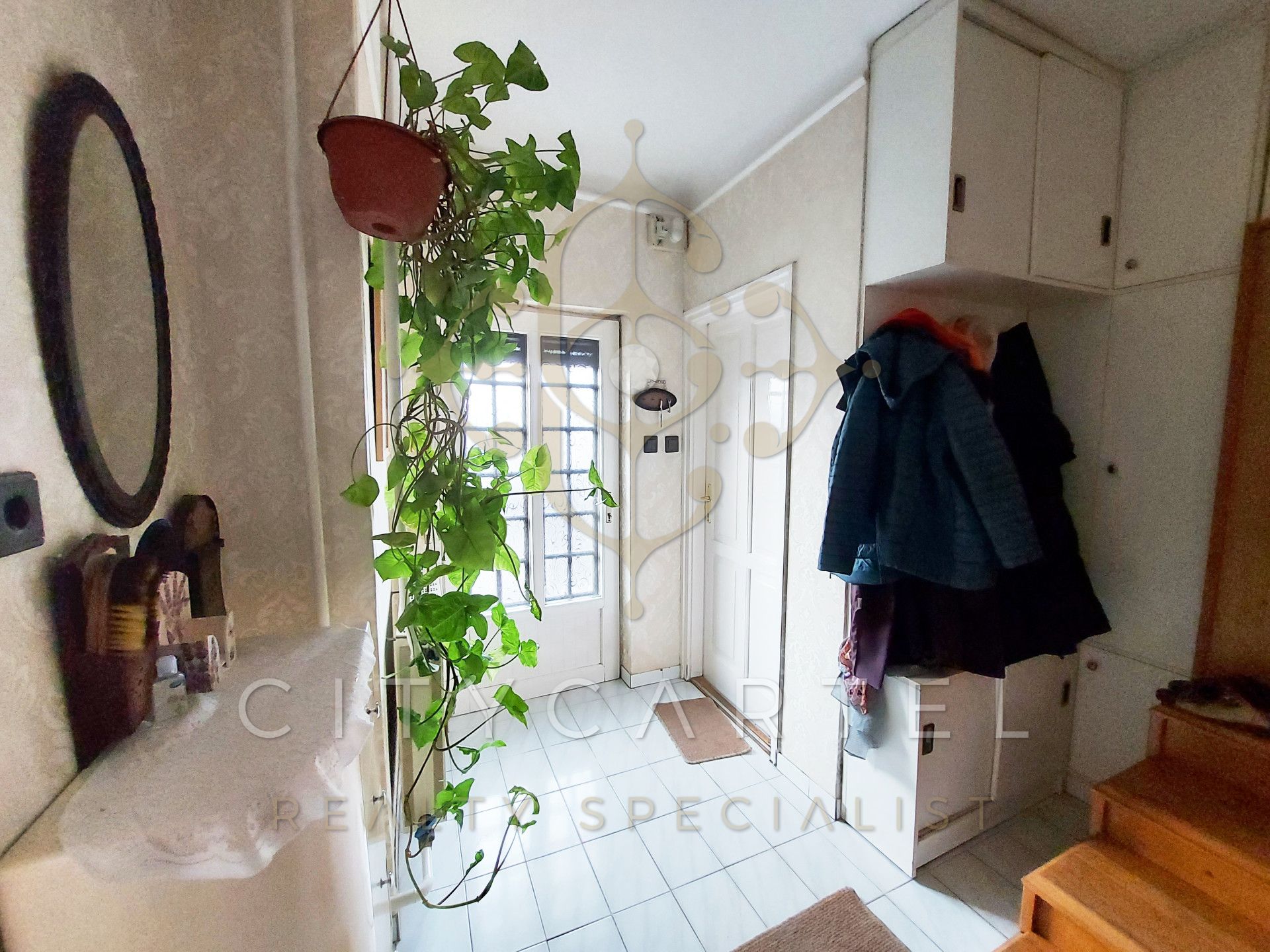 A fájl már létezik a célhelyen: import/kepek/vizjeles_4843144.jpg
For sale house Dunavecse  378 m<sup>2</sup> 88.49 millió Ft